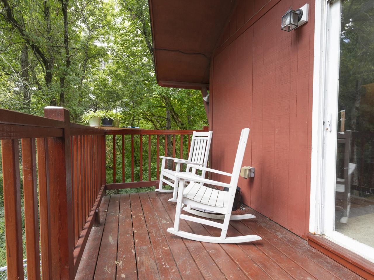 280 Bunker Hill Circle photo 4
