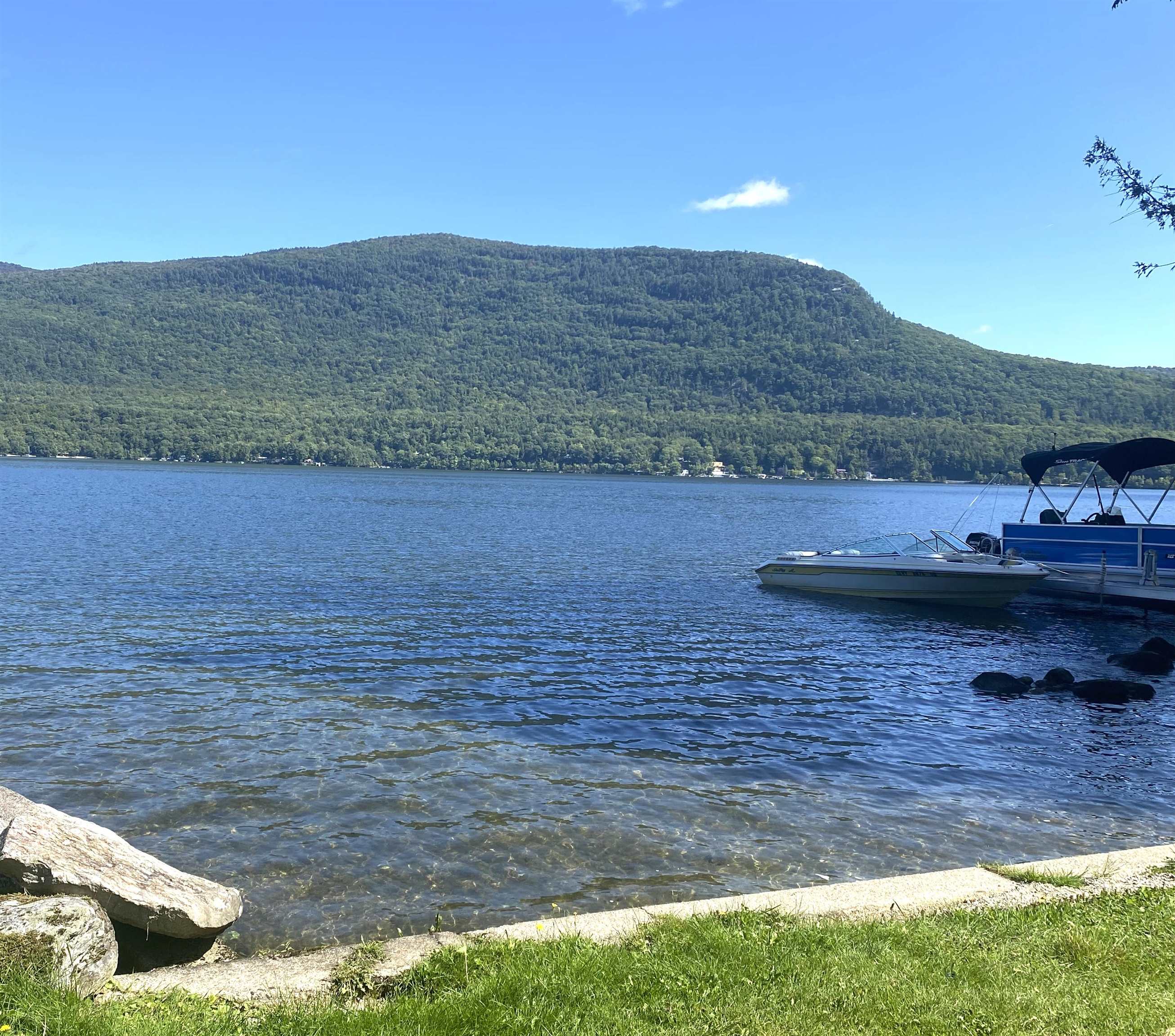 818 West Shore Road photo 2