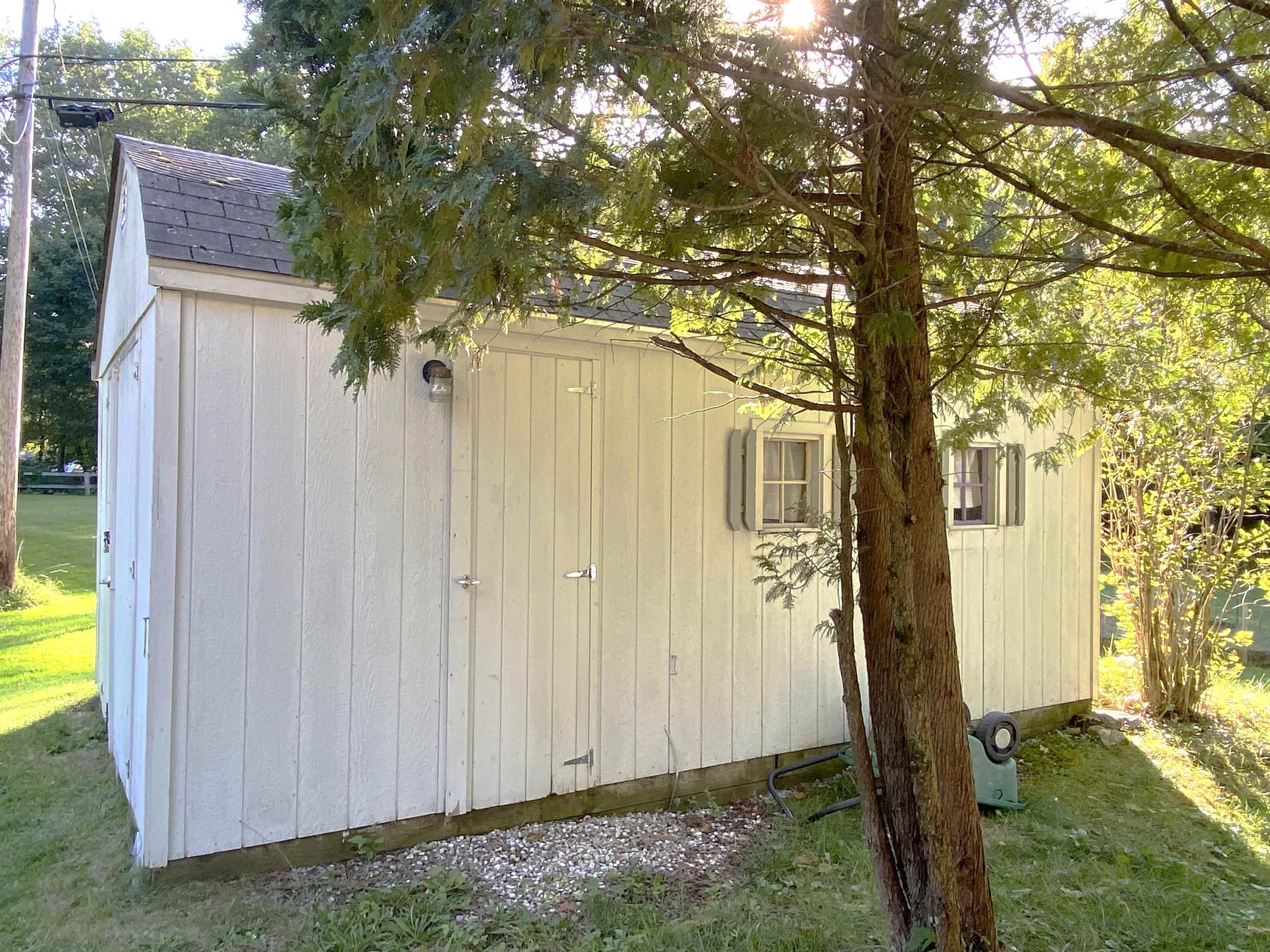 818 West Shore Road photo 36