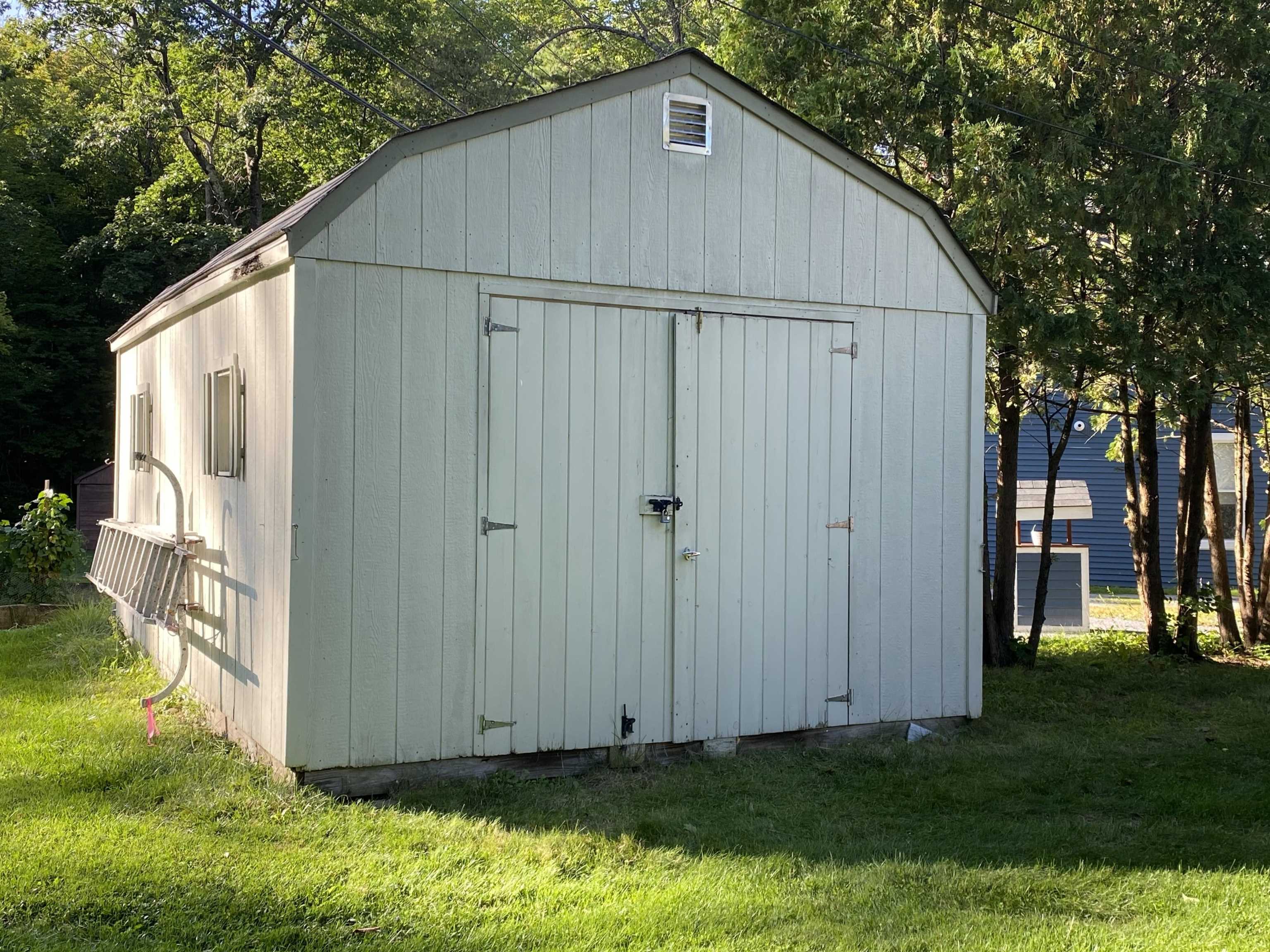 818 West Shore Road photo 37