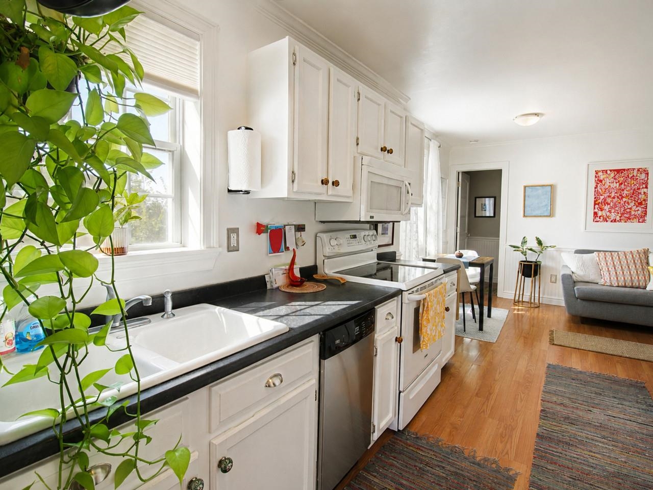 103 Maple Street photo 5