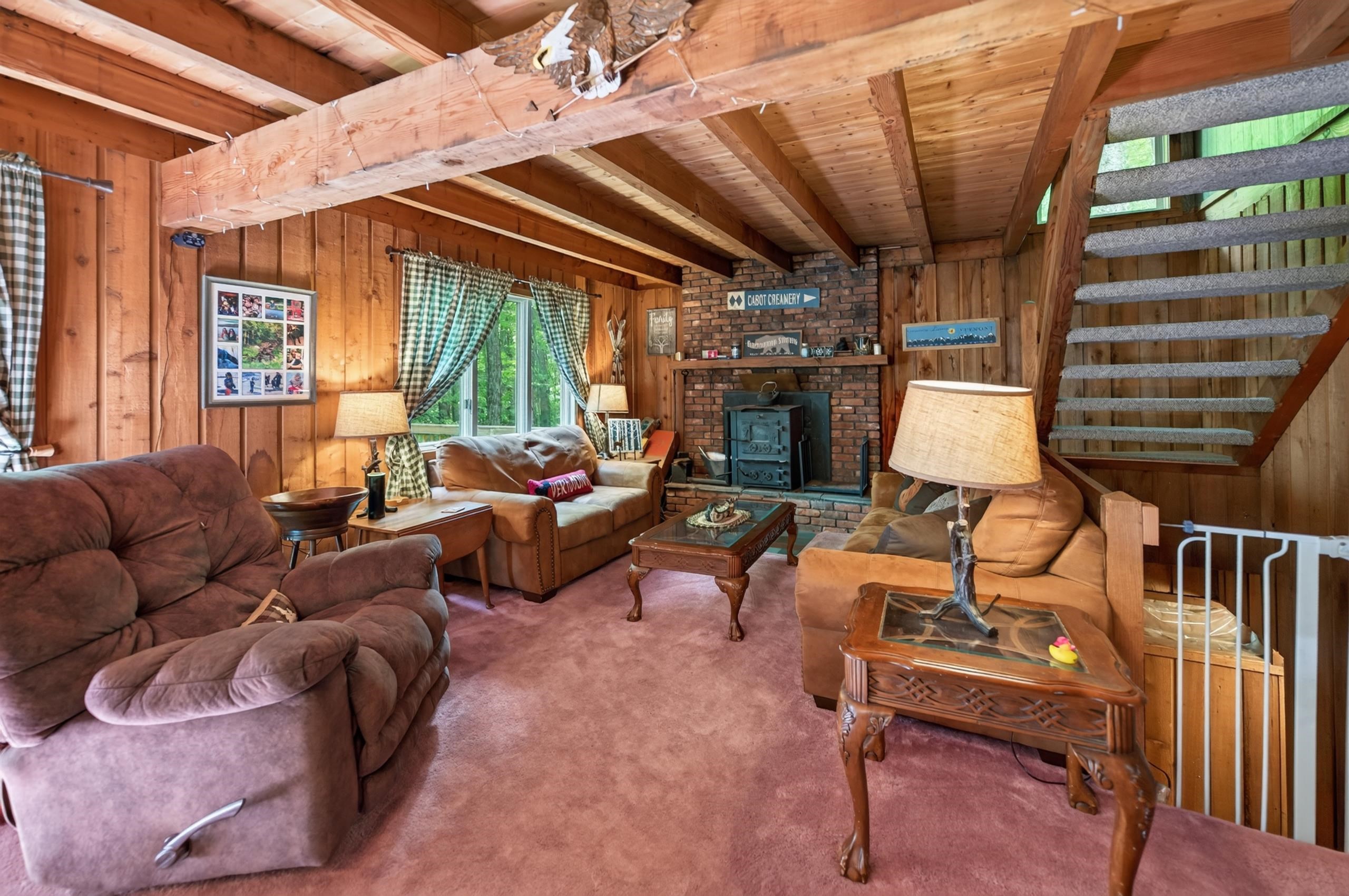 3 Woodchuck Lane photo 2