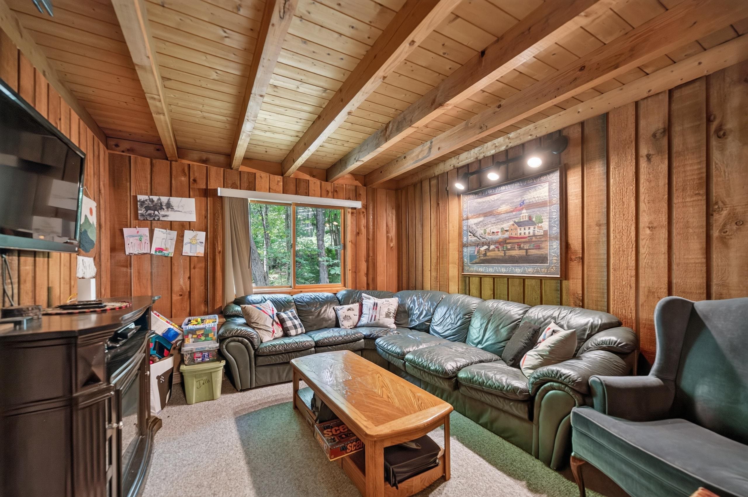 3 Woodchuck Lane photo 8
