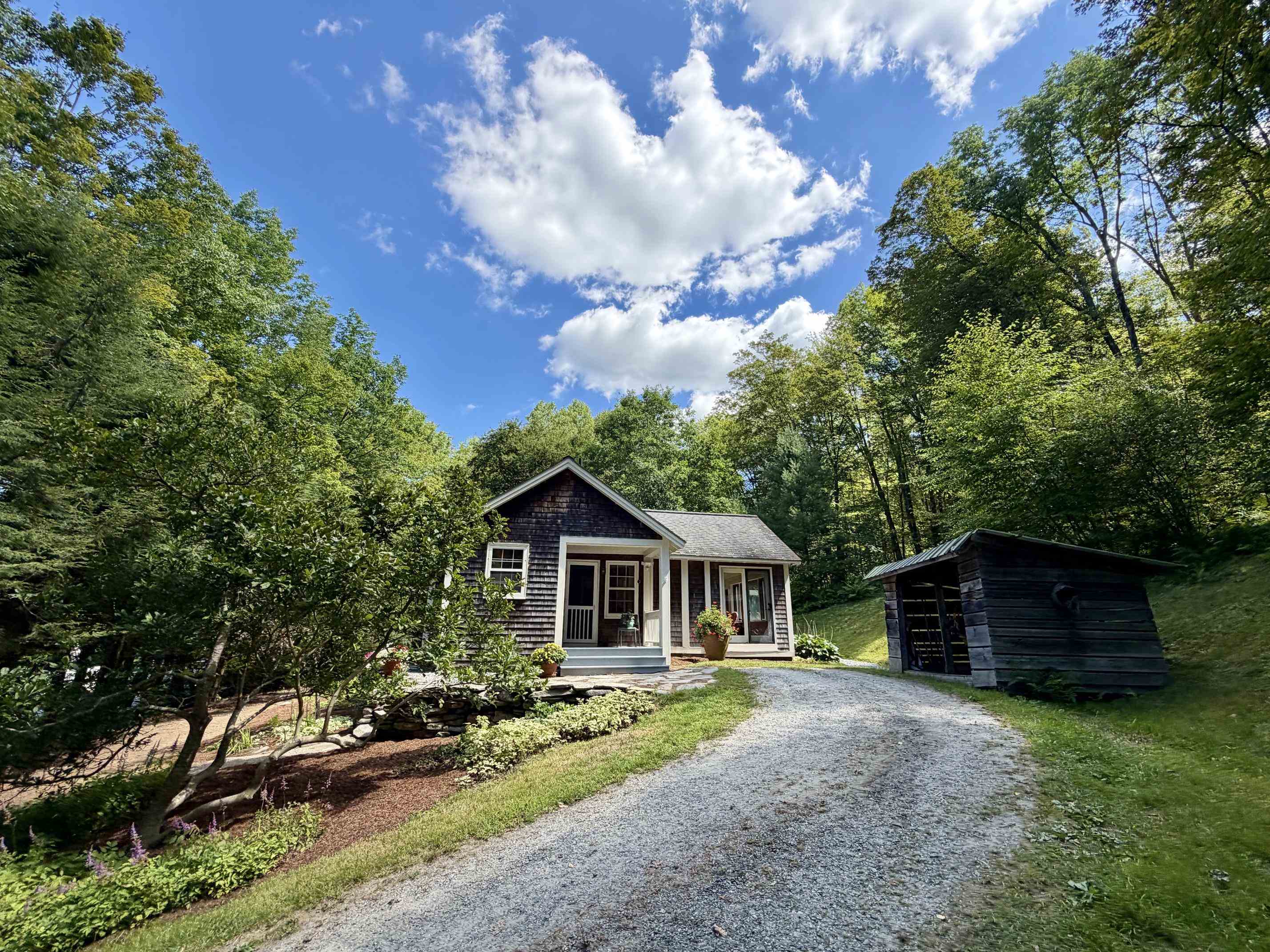 245 S. Wardsboro Road photo 2