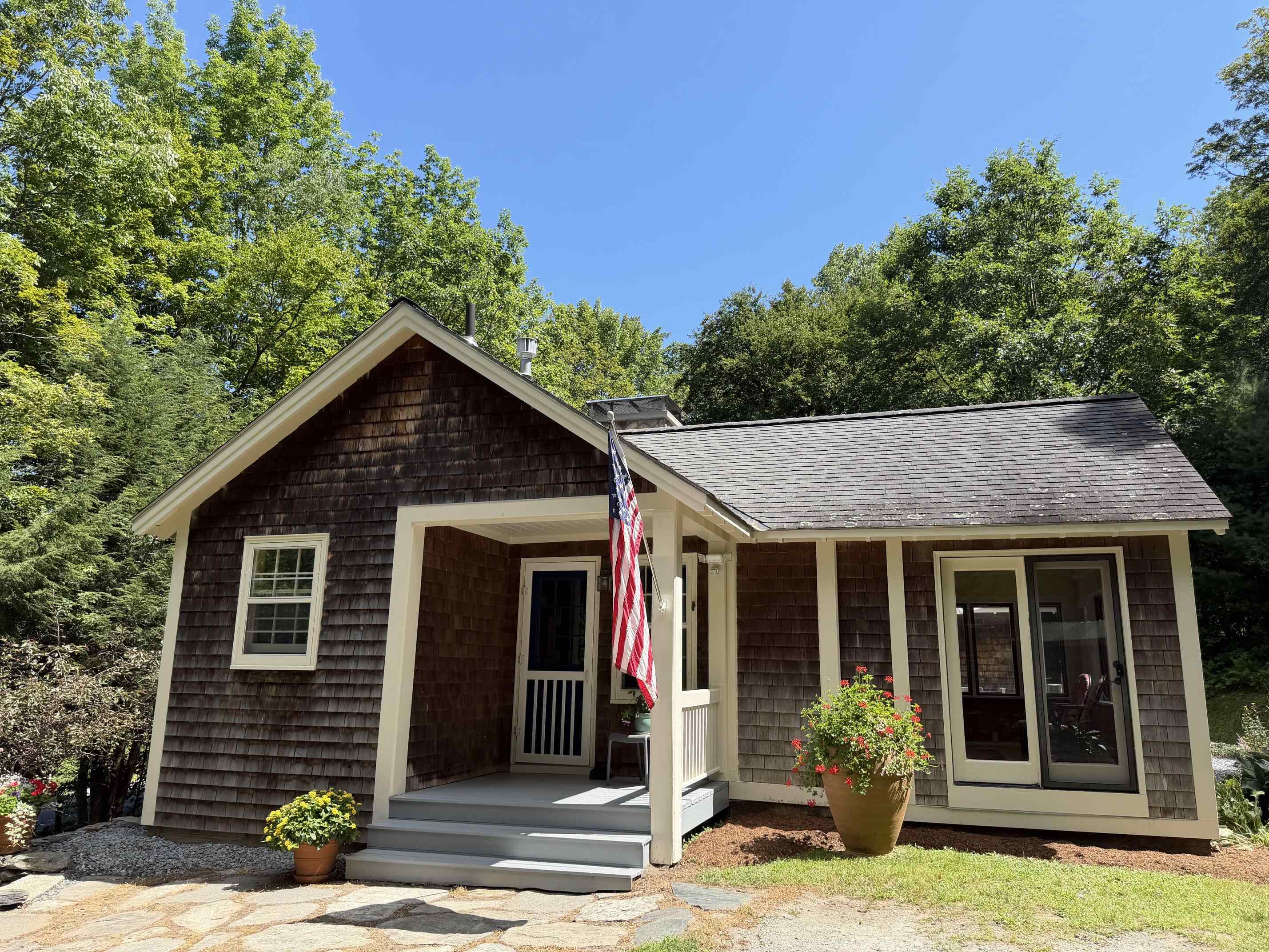 245 S. Wardsboro Road photo 4