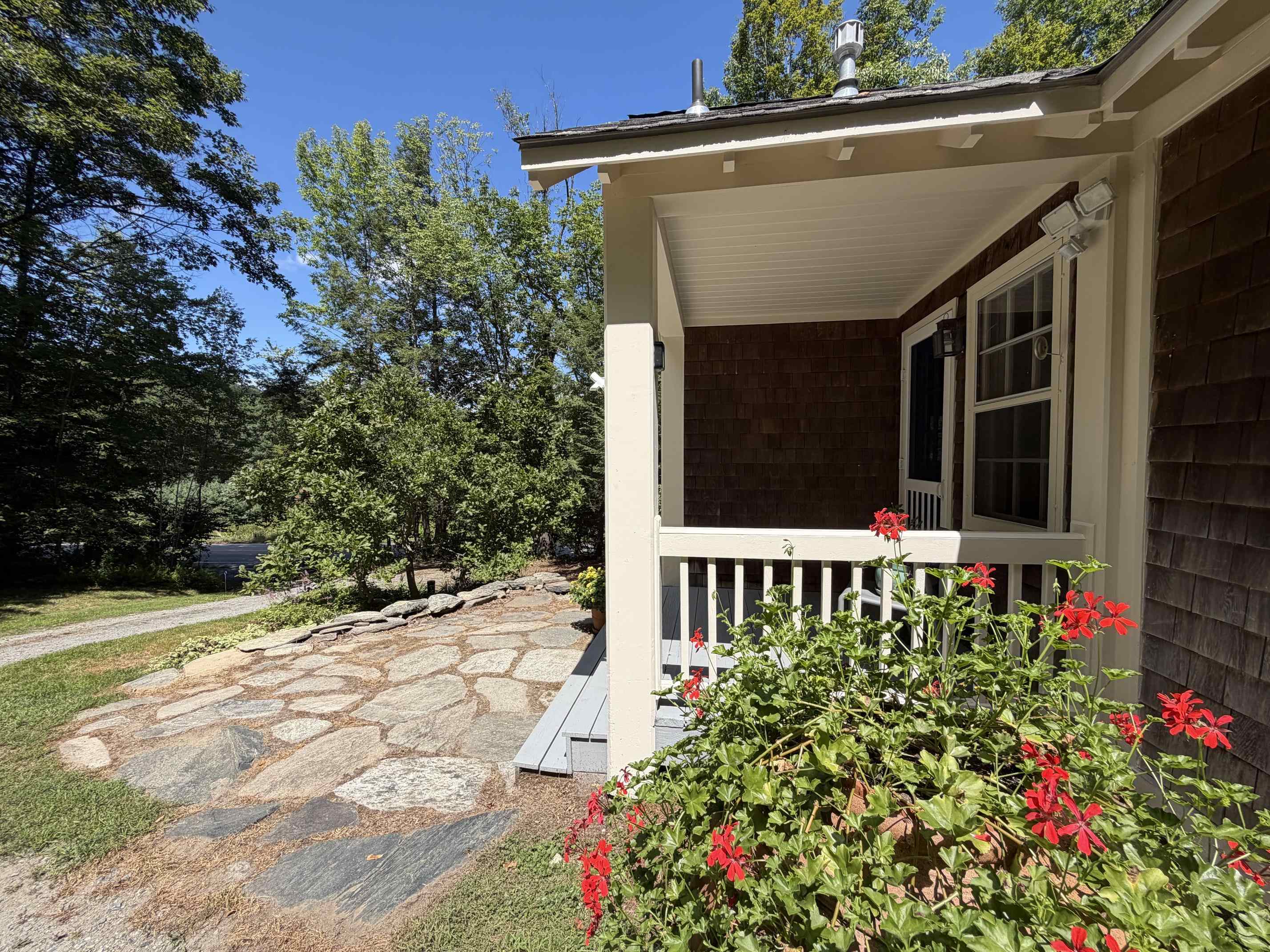 245 S. Wardsboro Road photo 9
