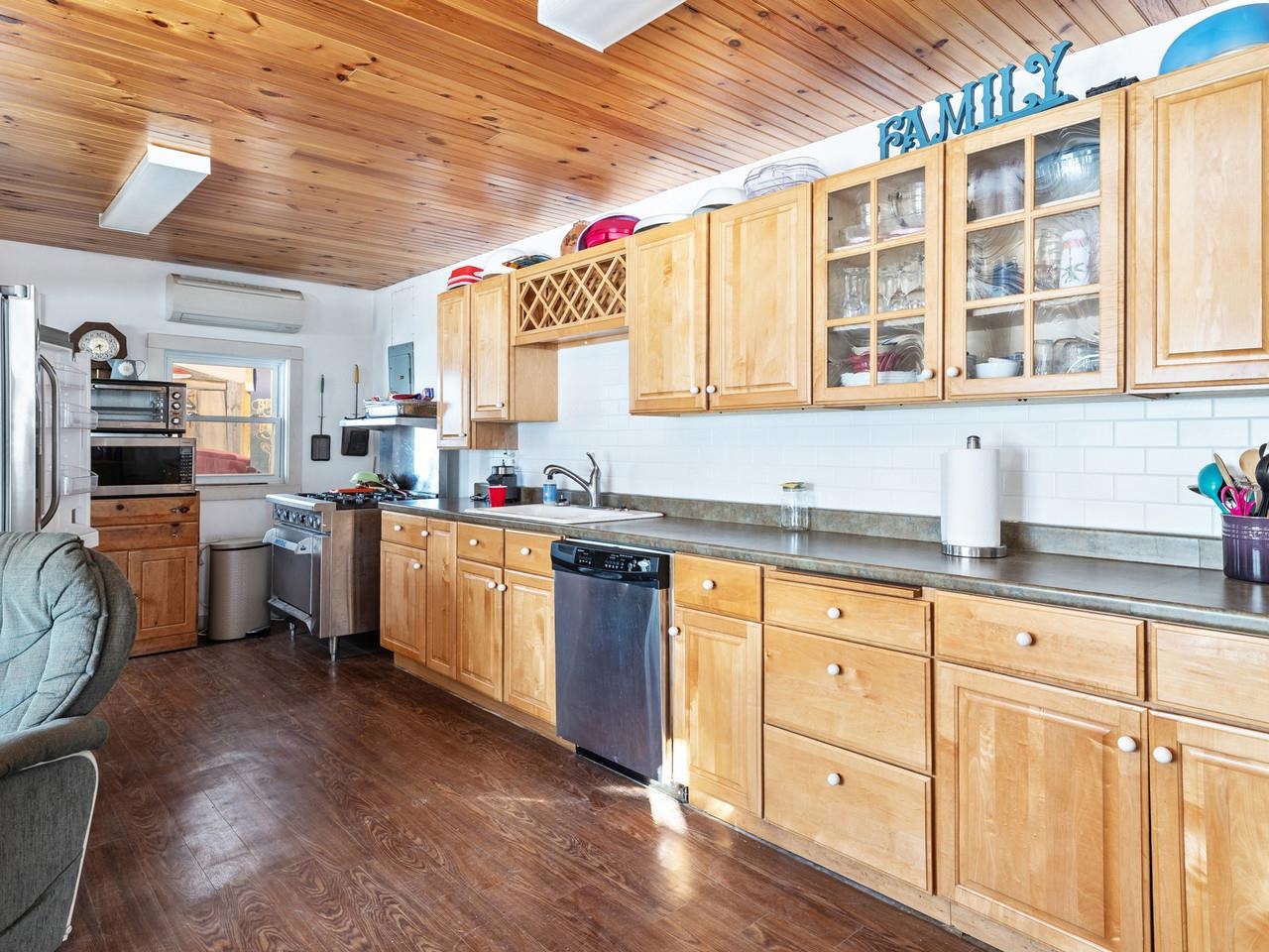 3446 Maquam Shore Road photo 11