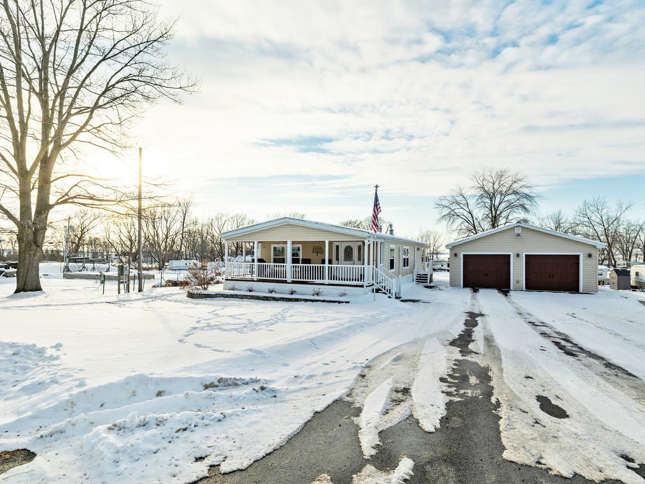 3446 Maquam Shore Road photo 32