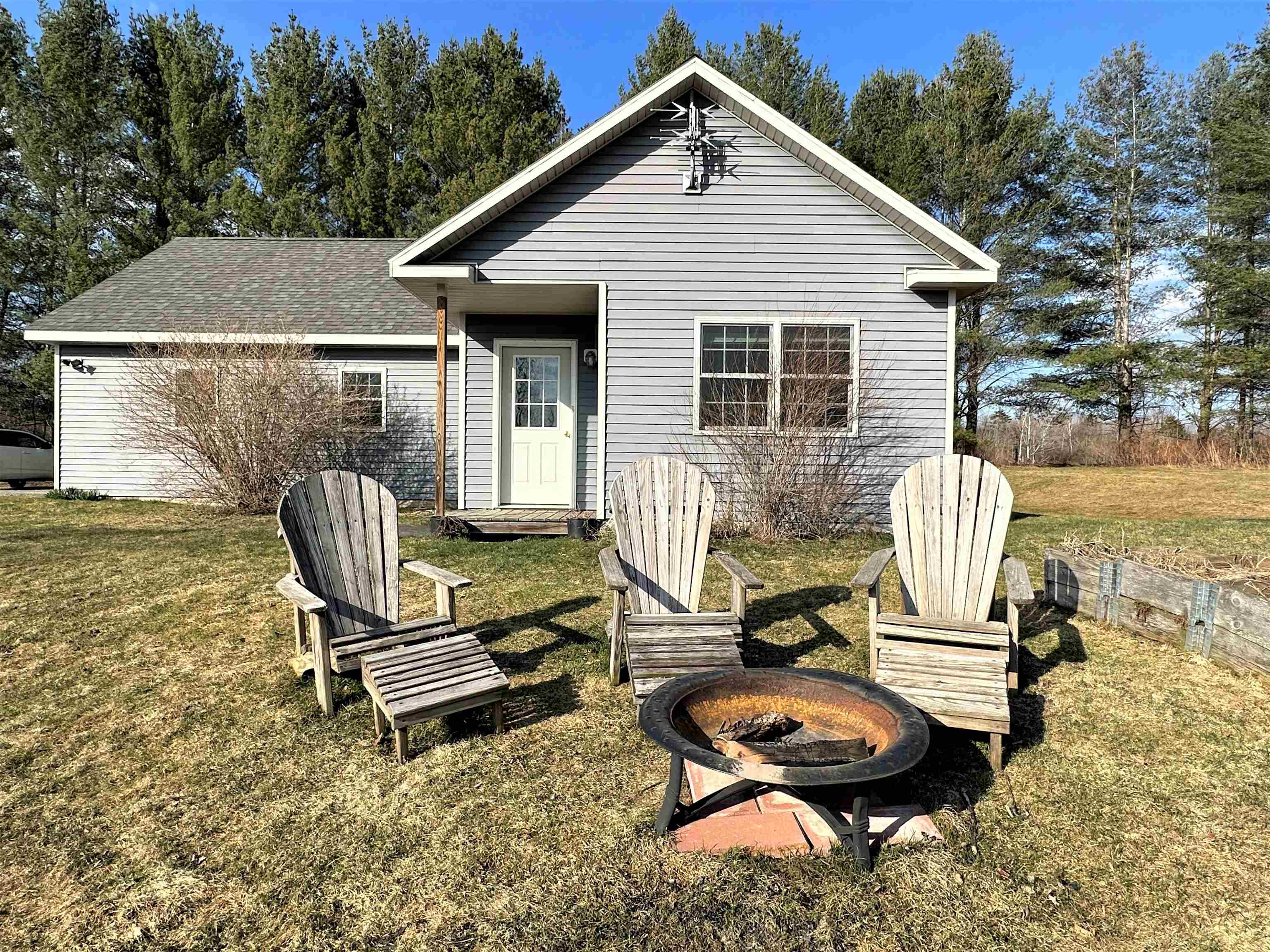 Single Family in Johnson VT