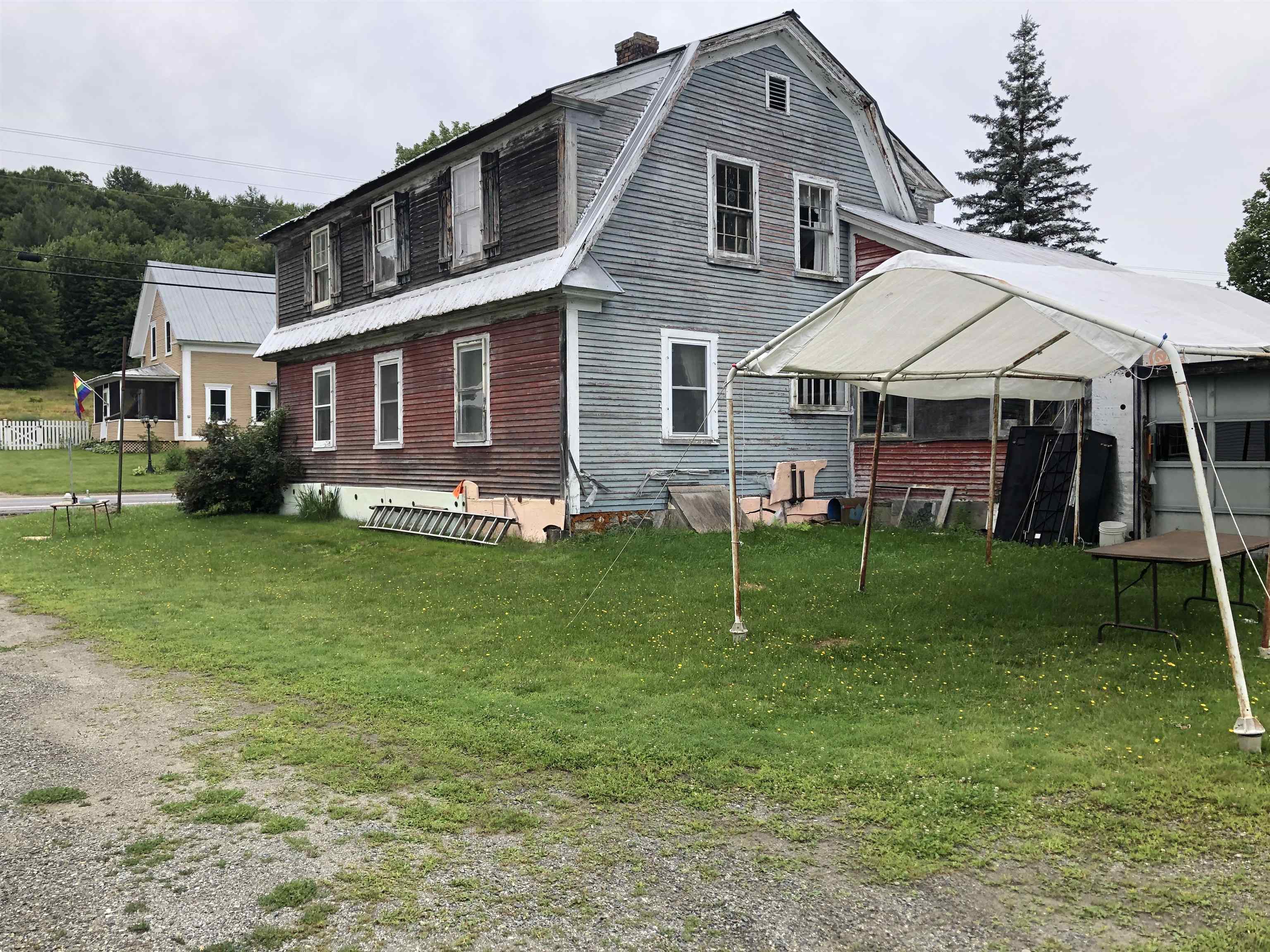 Single Family in Hyde Park VT