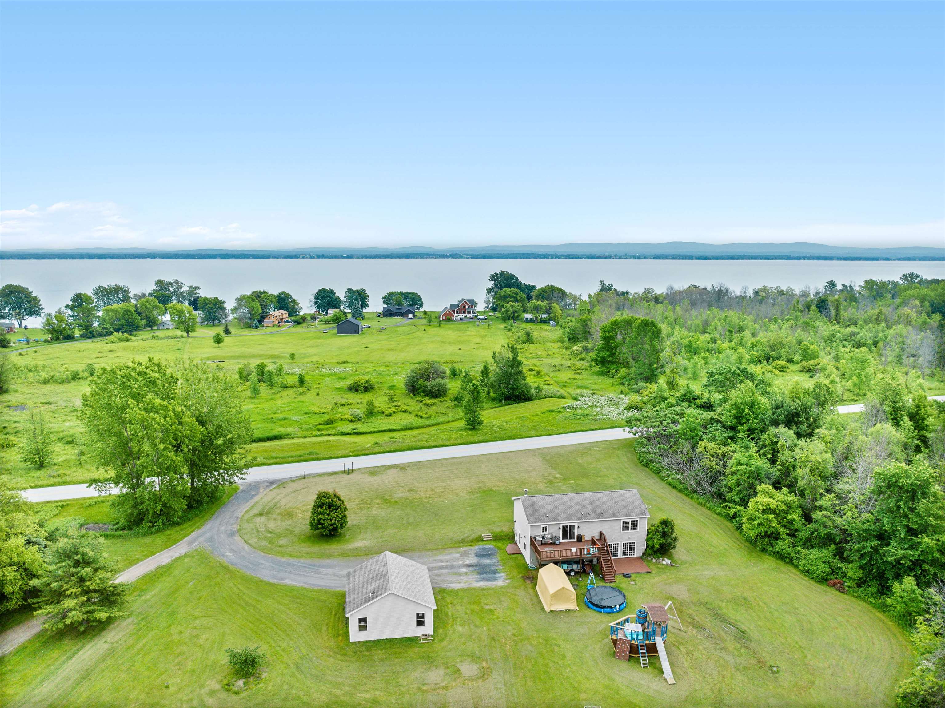 3337 Lakeview Drive photo 43