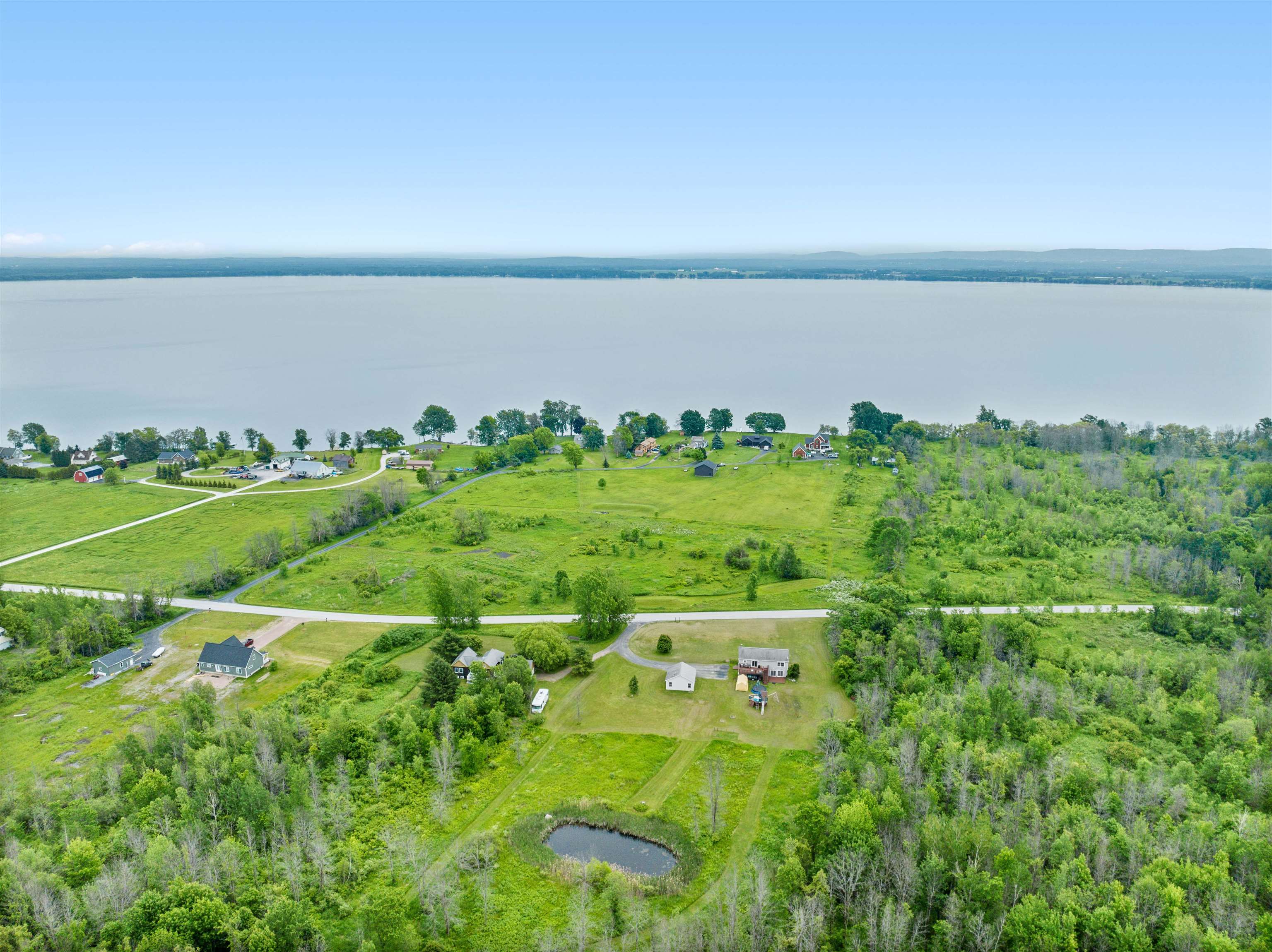 3337 Lakeview Drive photo 7