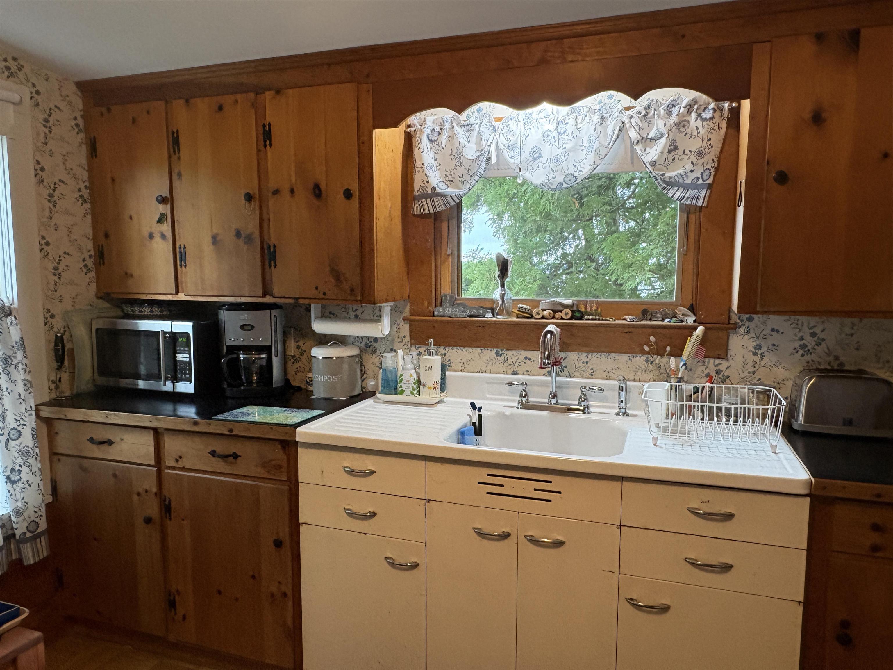 255 West Shore Road photo 18