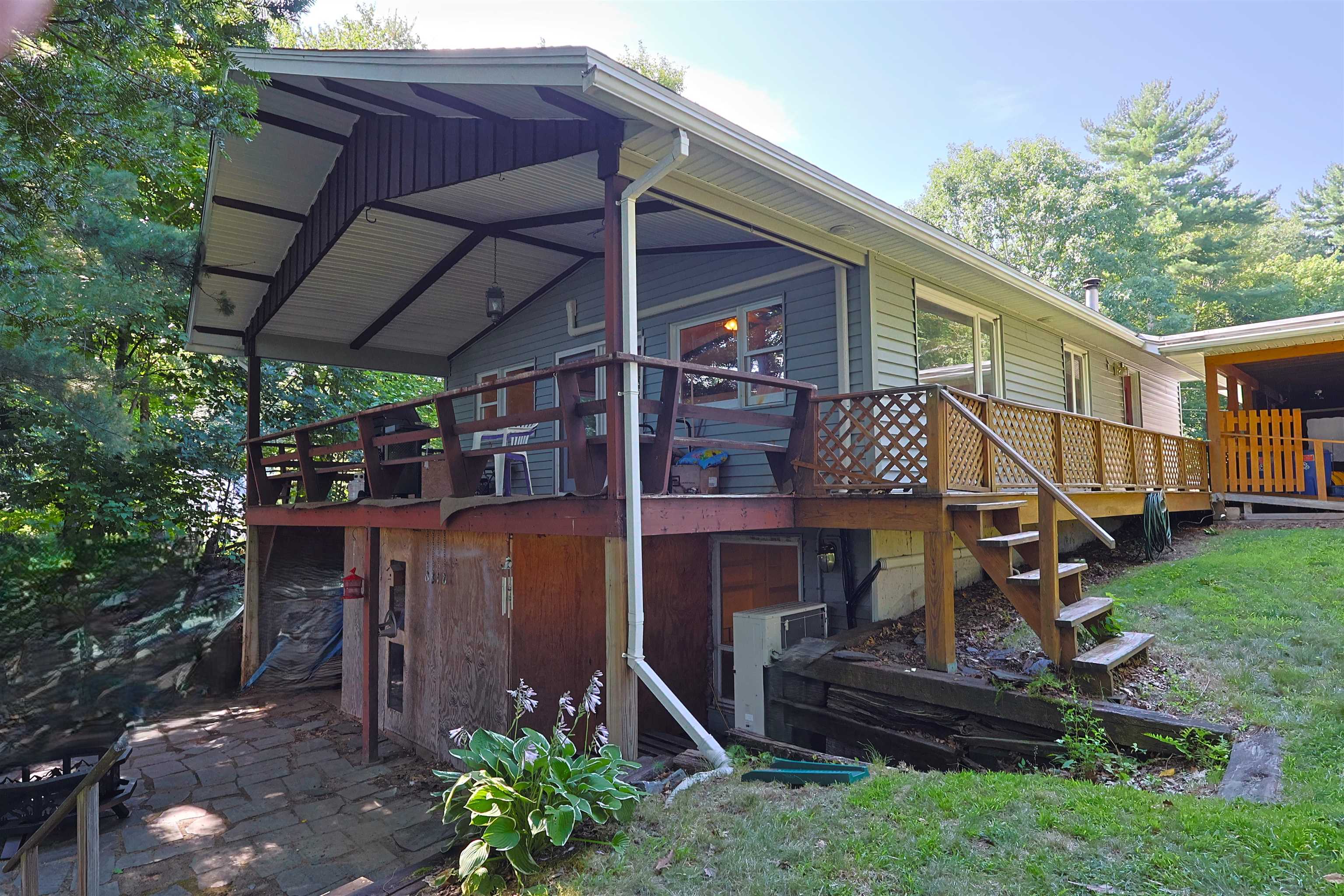 161 Chellis Street photo 15