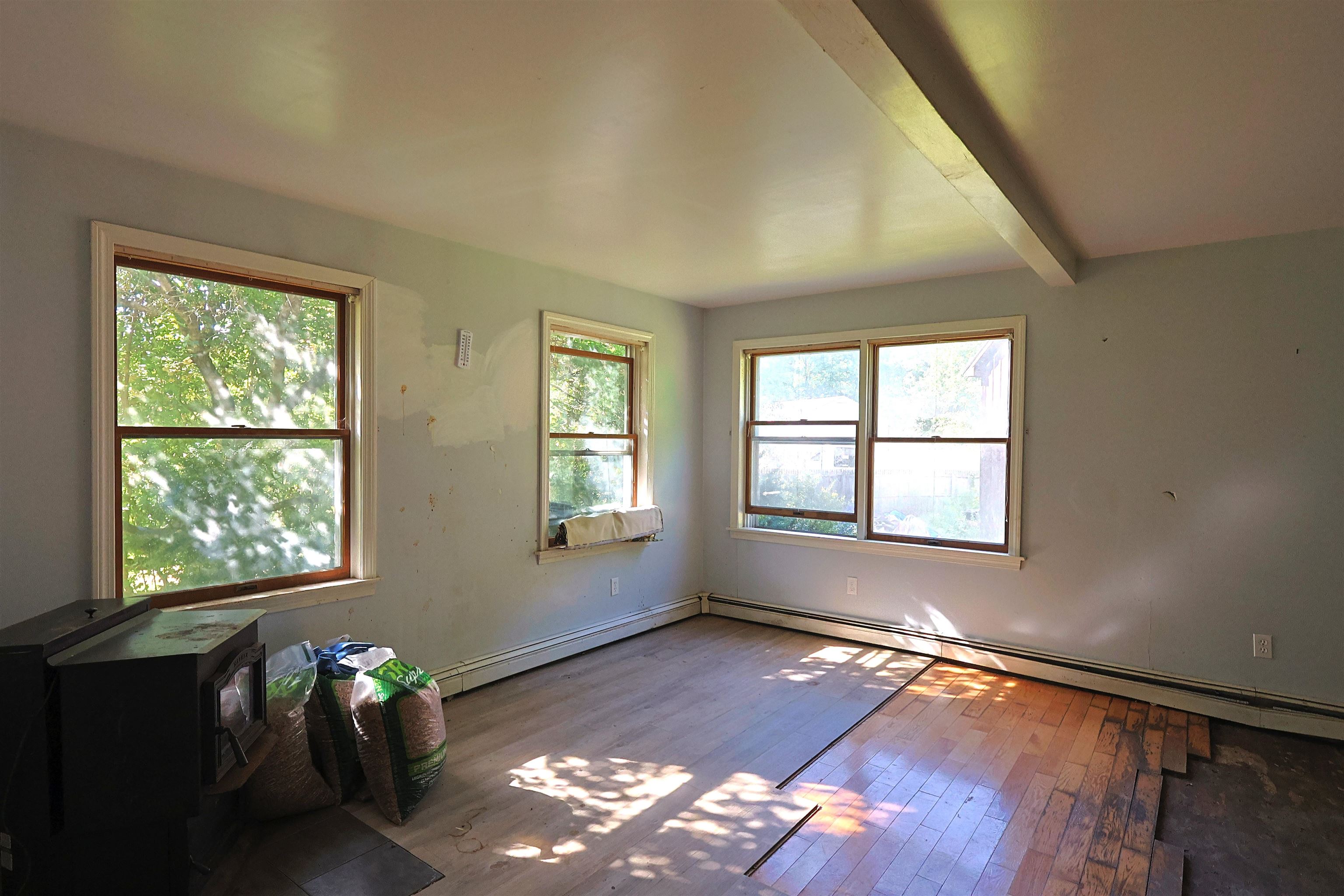 86 Brownsville Road photo 16