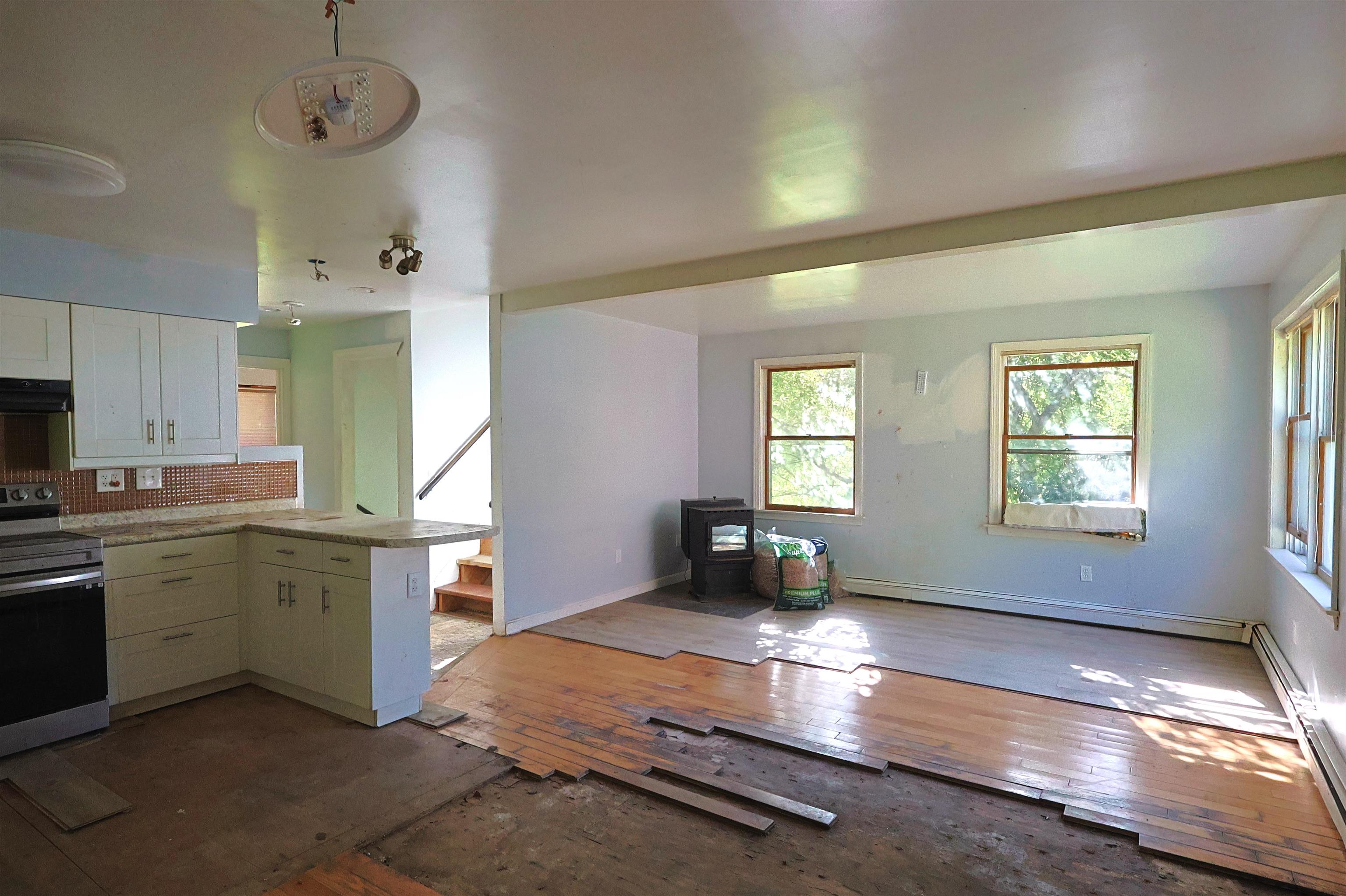 86 Brownsville Road photo 17