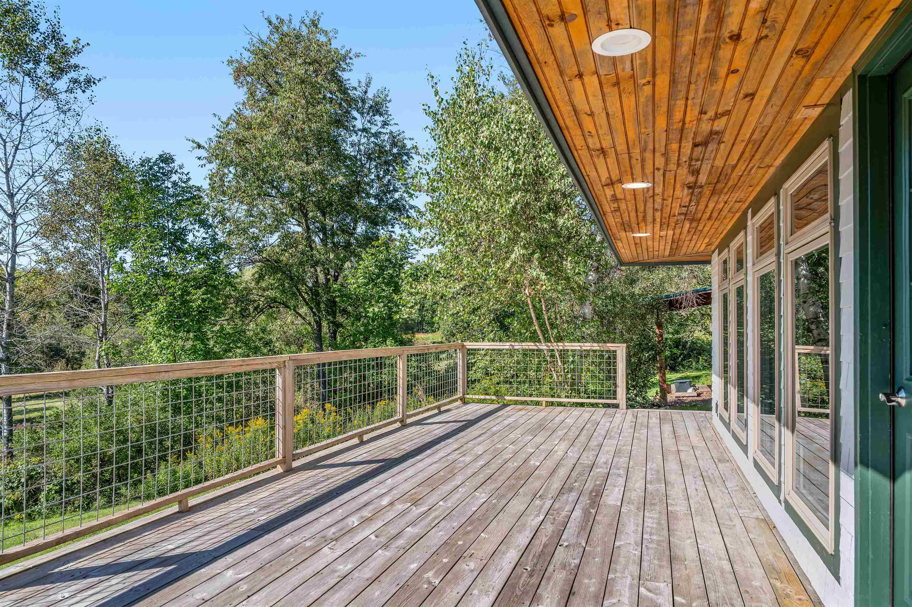 748 Chapin Road photo 17