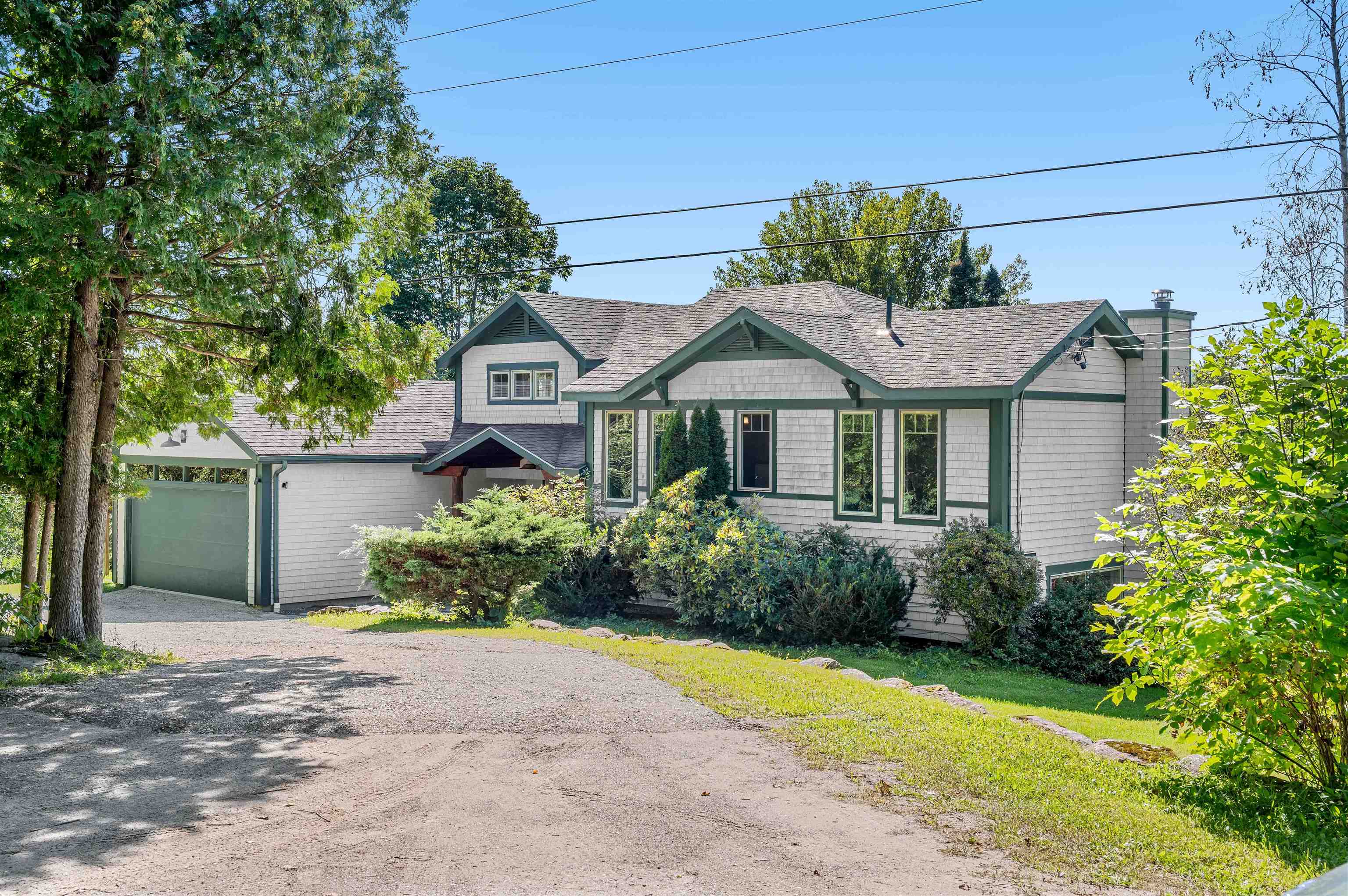 748 Chapin Road photo 2