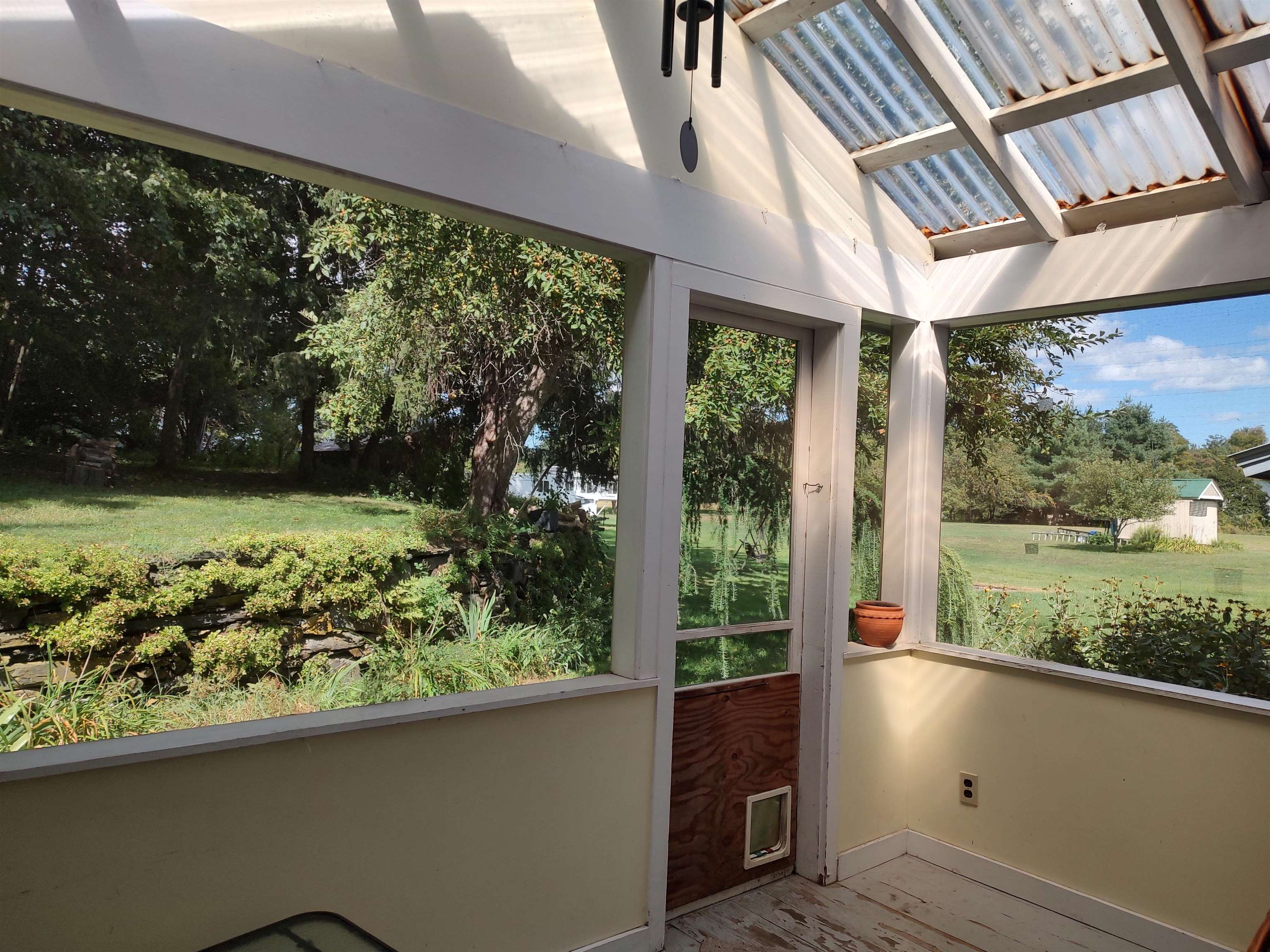 5 Greenhouse Avenue photo 22