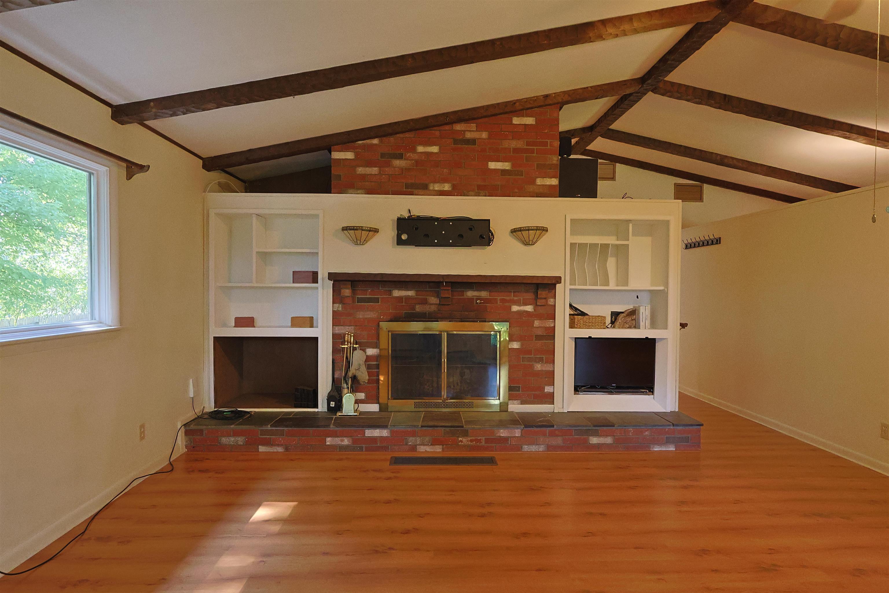 161 Chellis Street photo 26