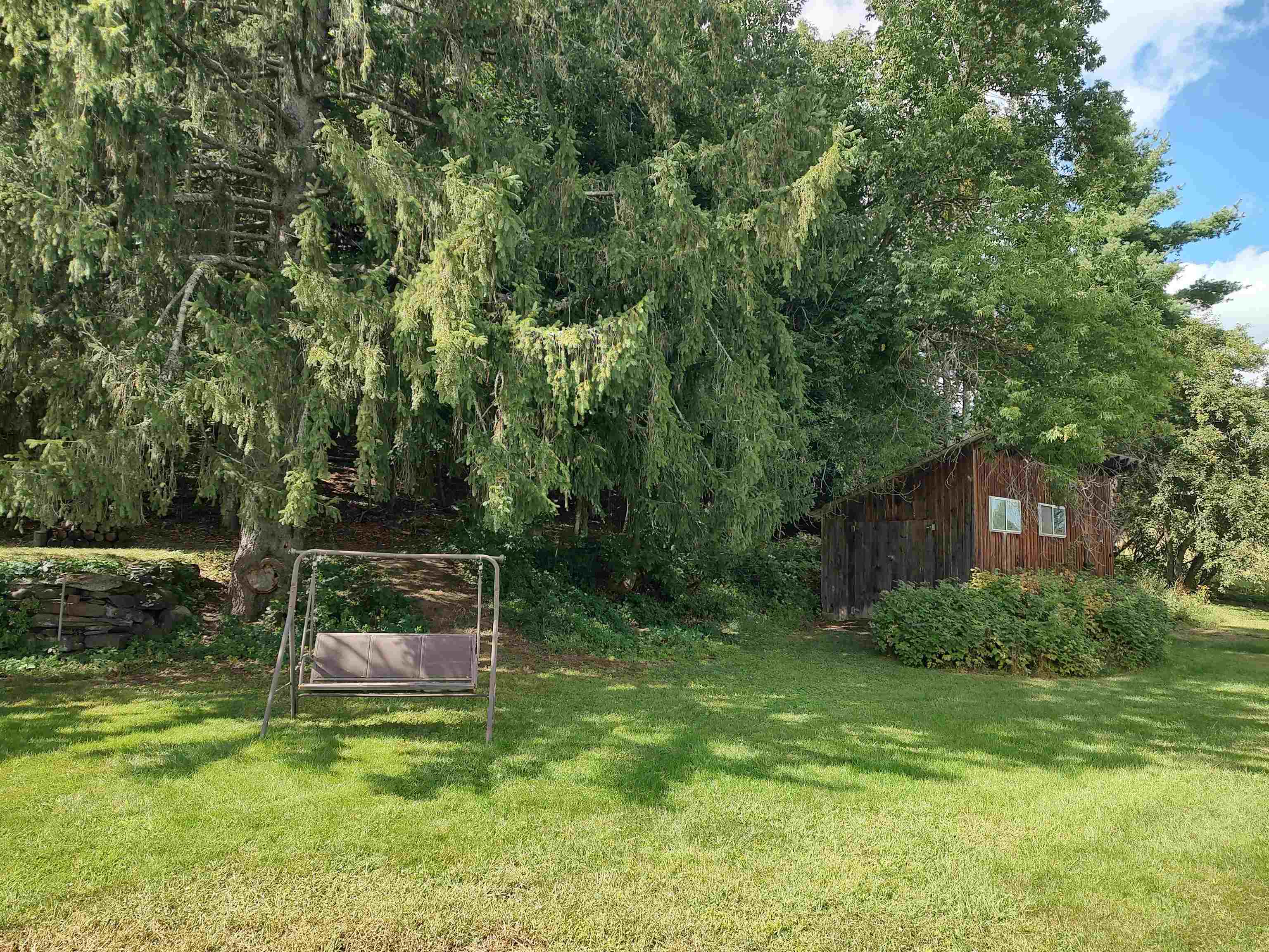 5 Greenhouse Avenue photo 26