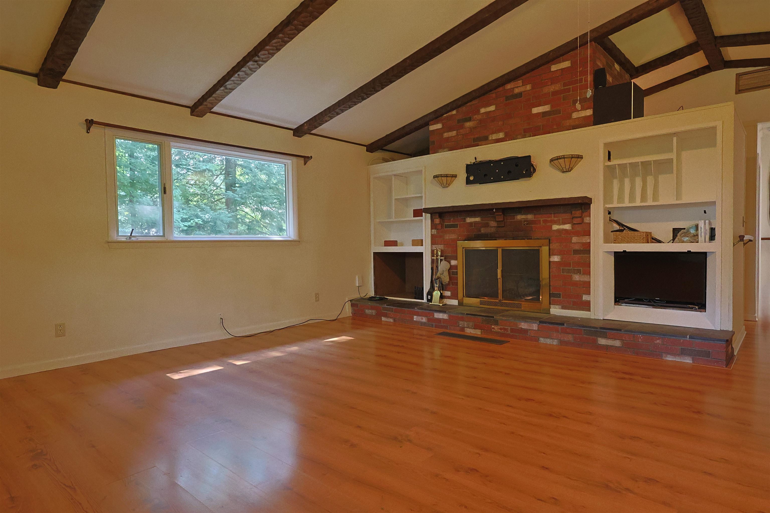 161 Chellis Street photo 27