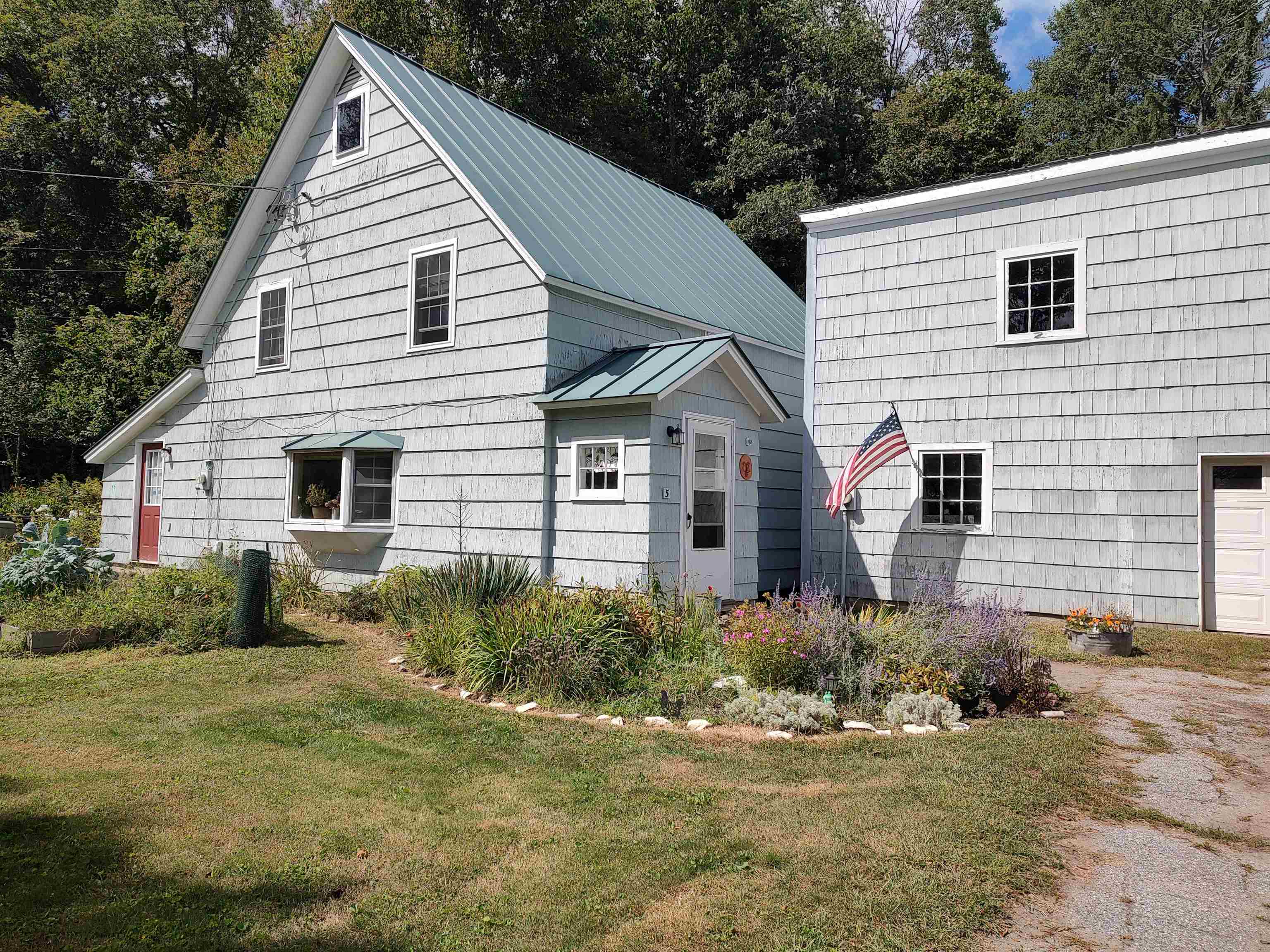 5 Greenhouse Avenue photo 3