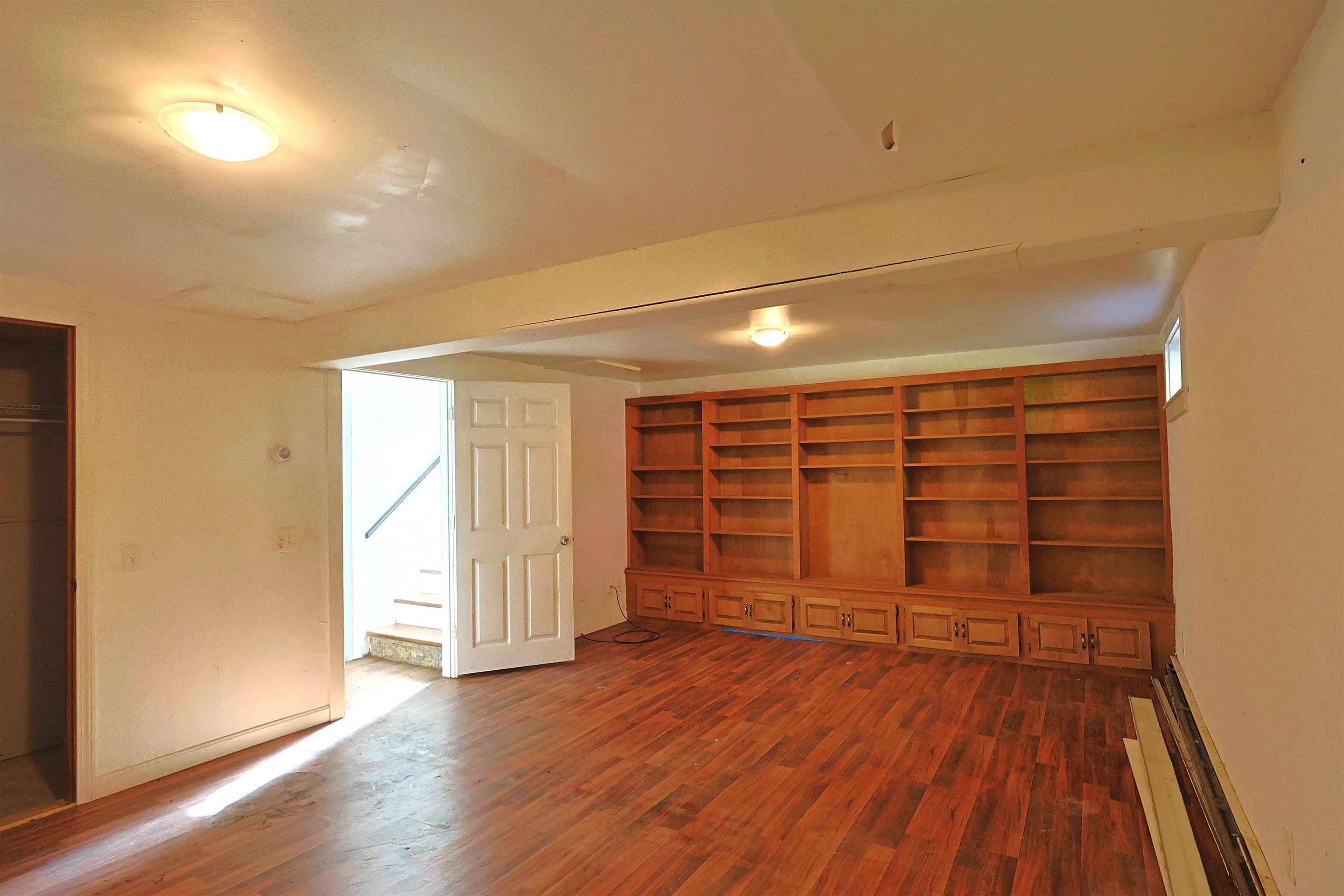 86 Brownsville Road photo 31