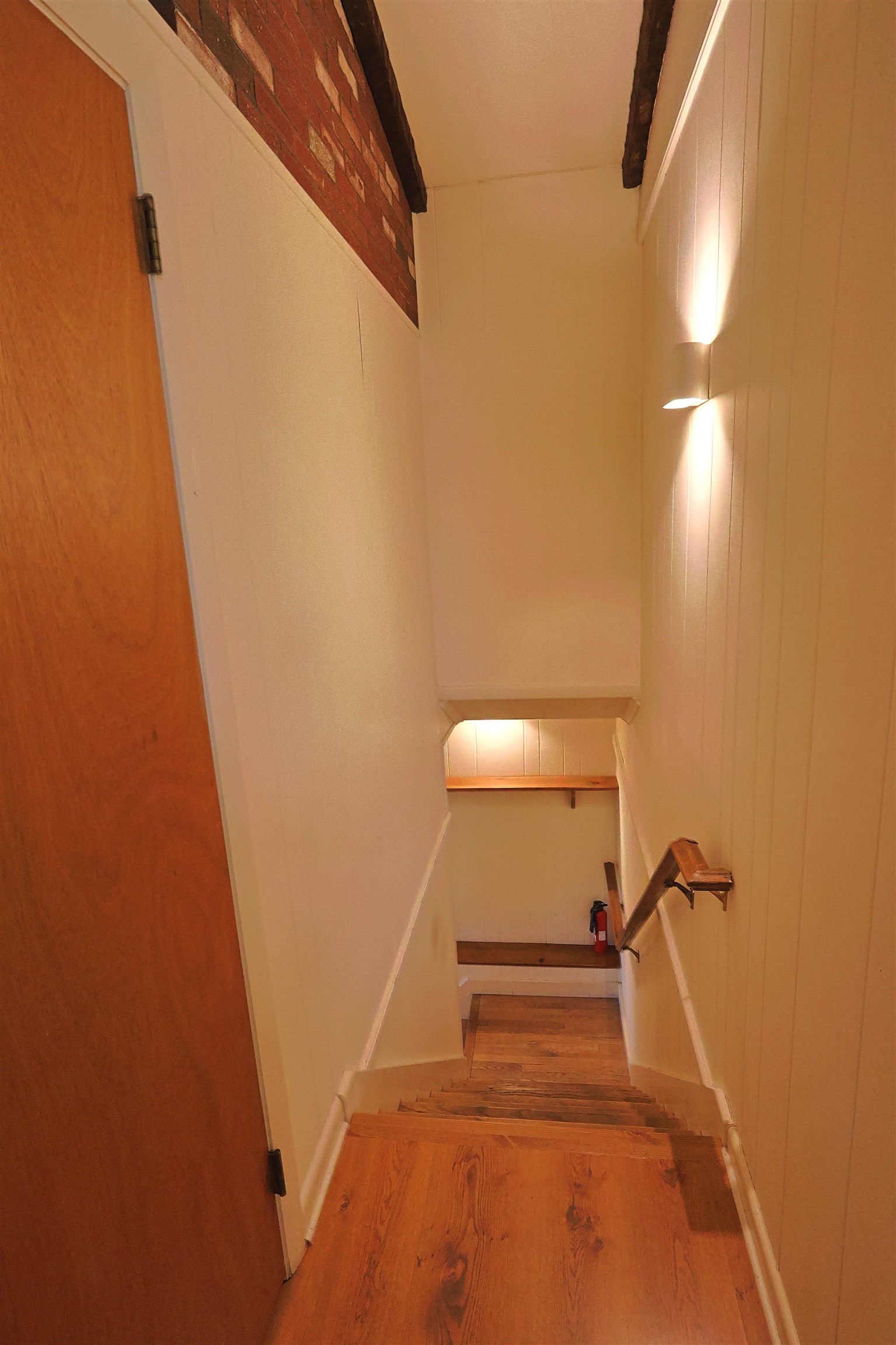 161 Chellis Street photo 32