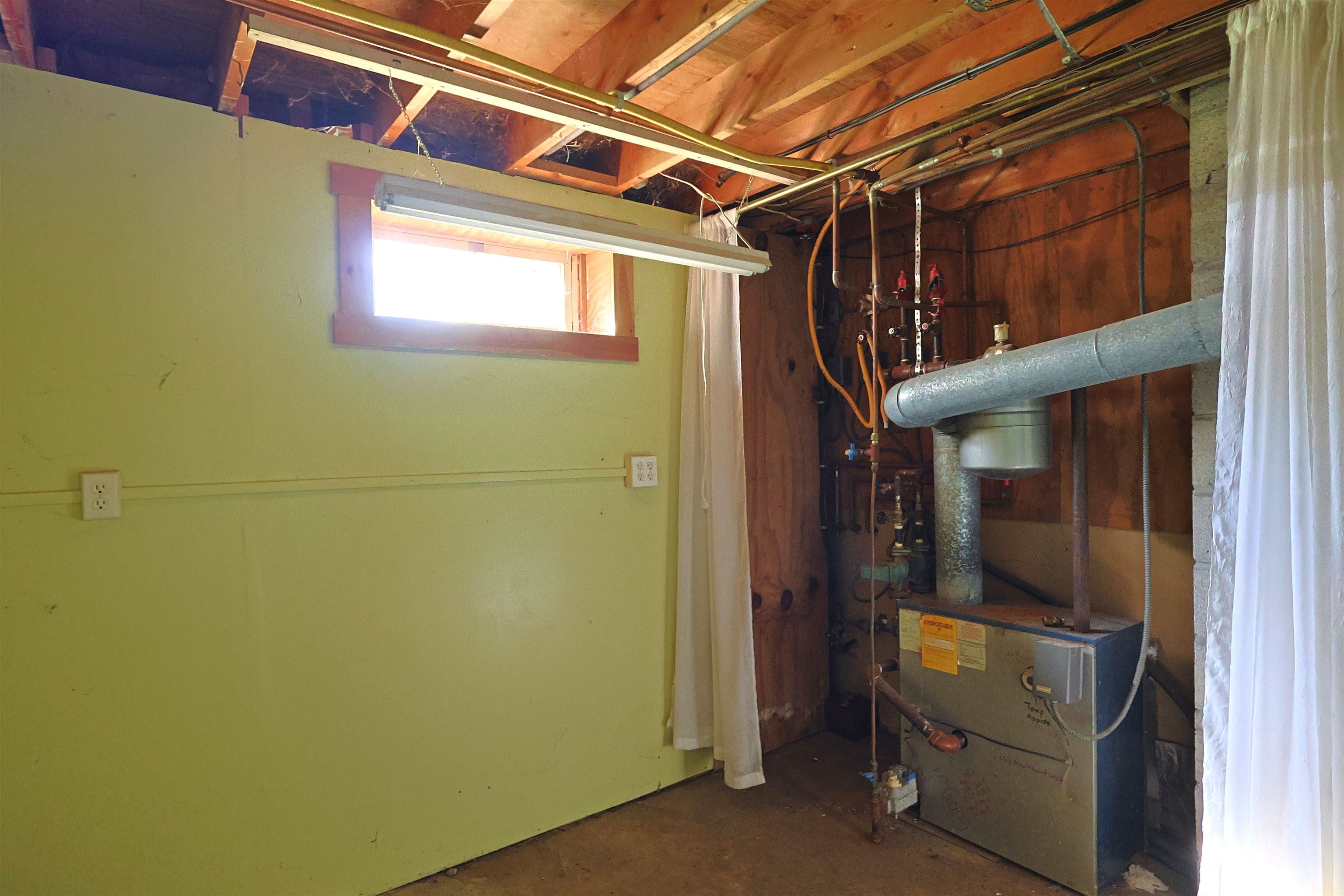 86 Brownsville Road photo 36