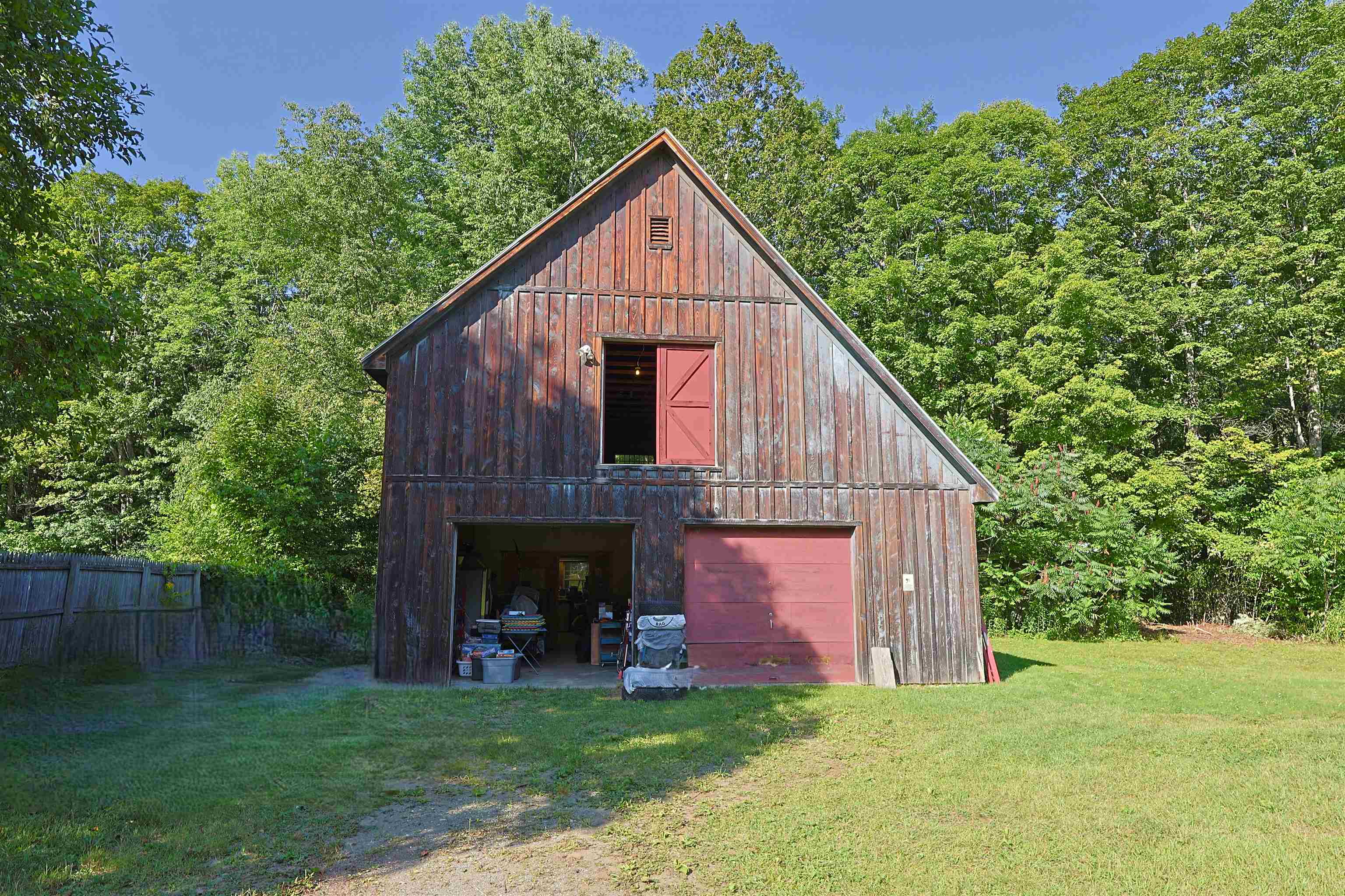 86 Brownsville Road photo 38