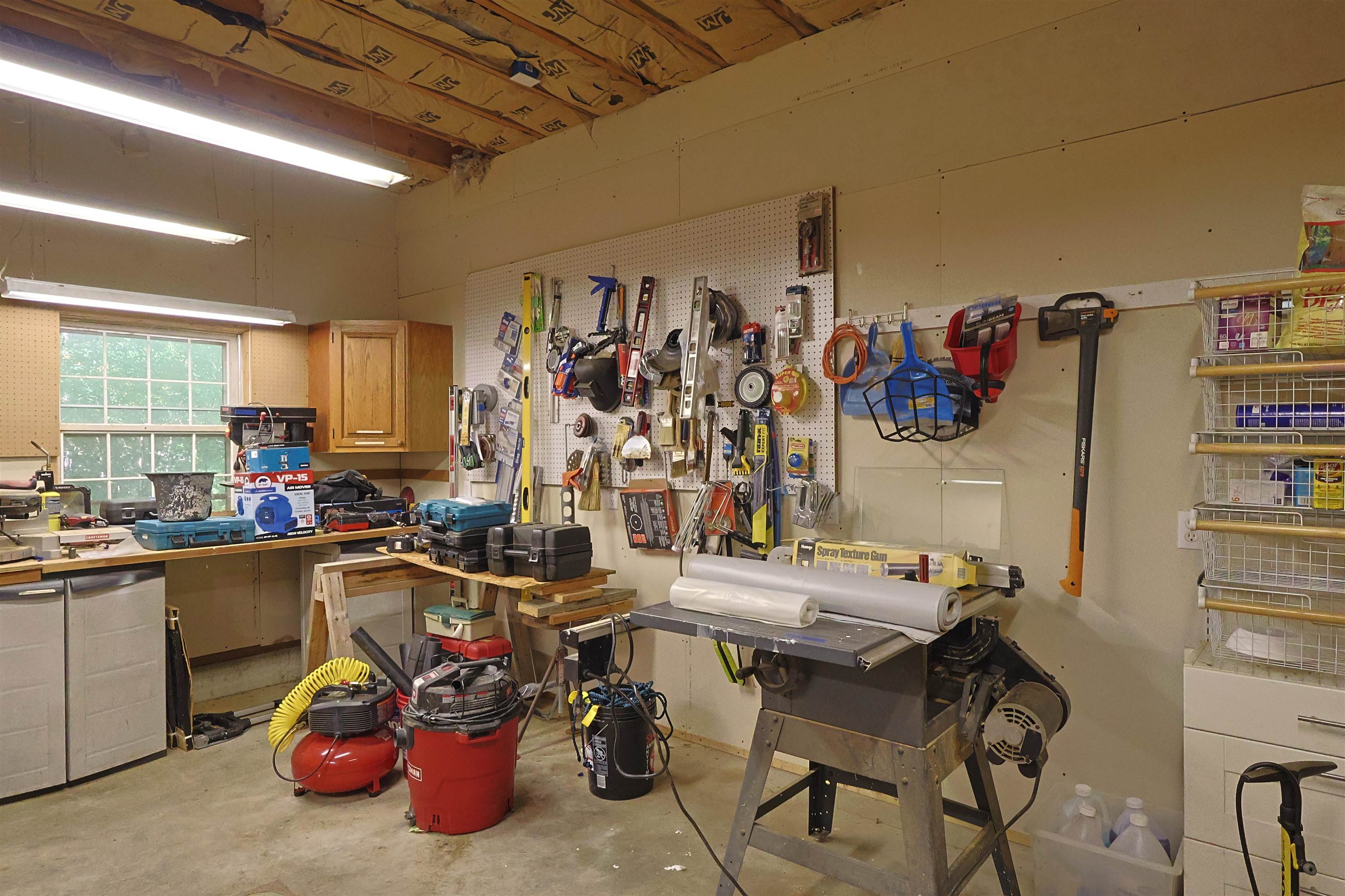 86 Brownsville Road photo 41