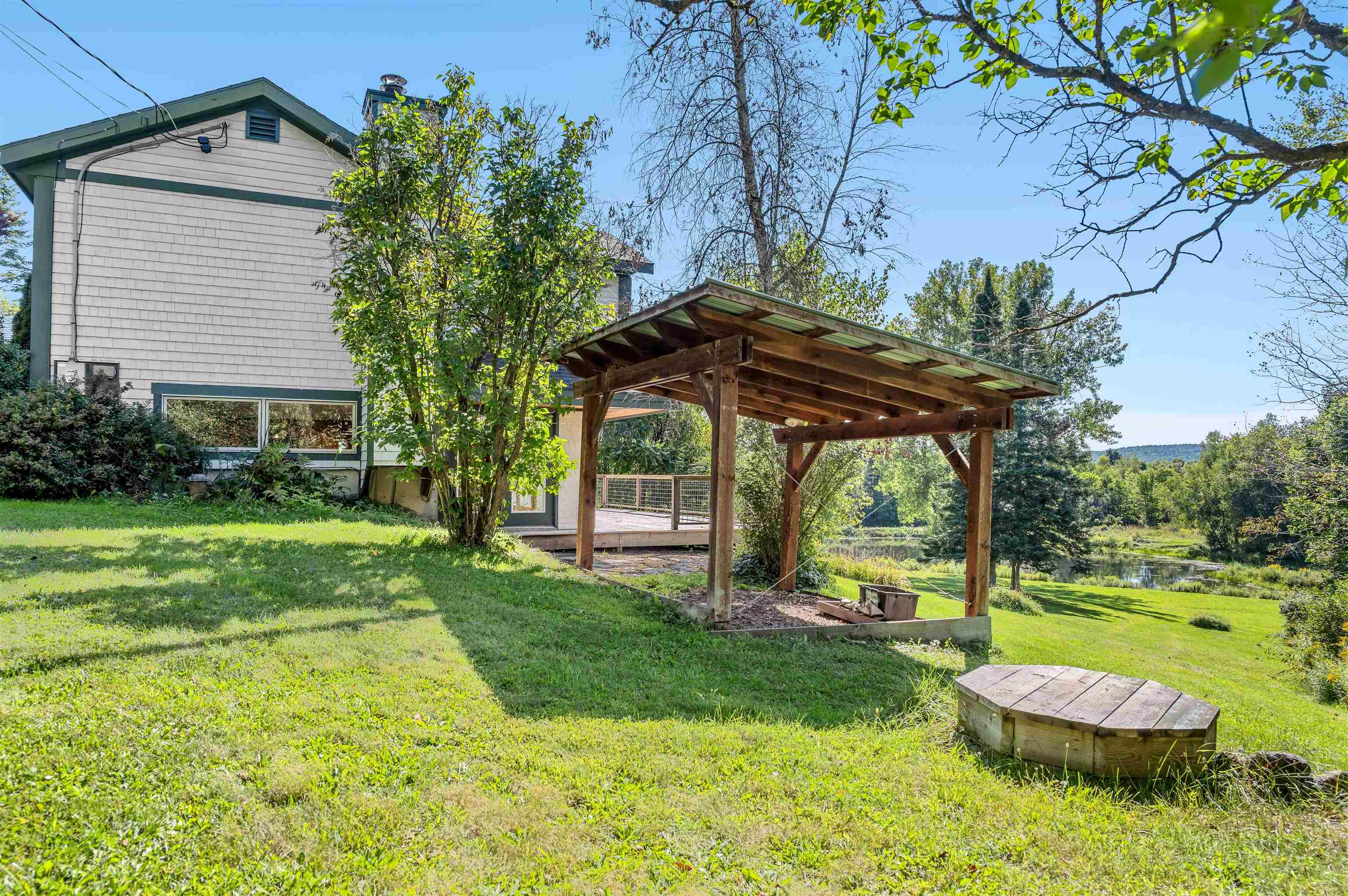 748 Chapin Road photo 42