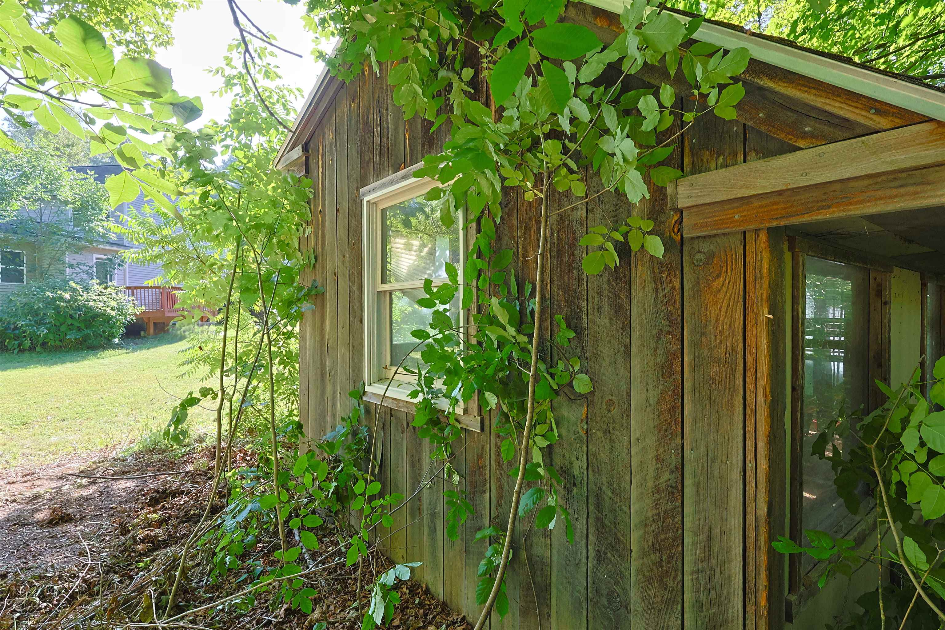 86 Brownsville Road photo 50