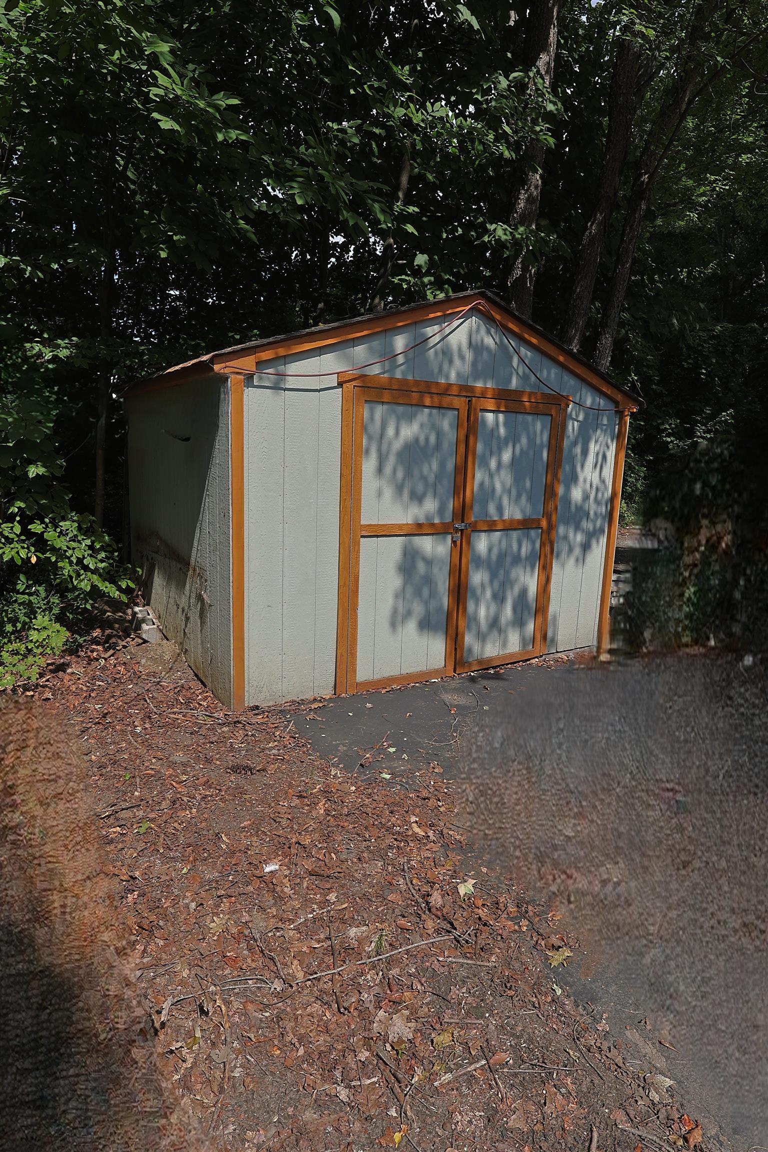 161 Chellis Street photo 54