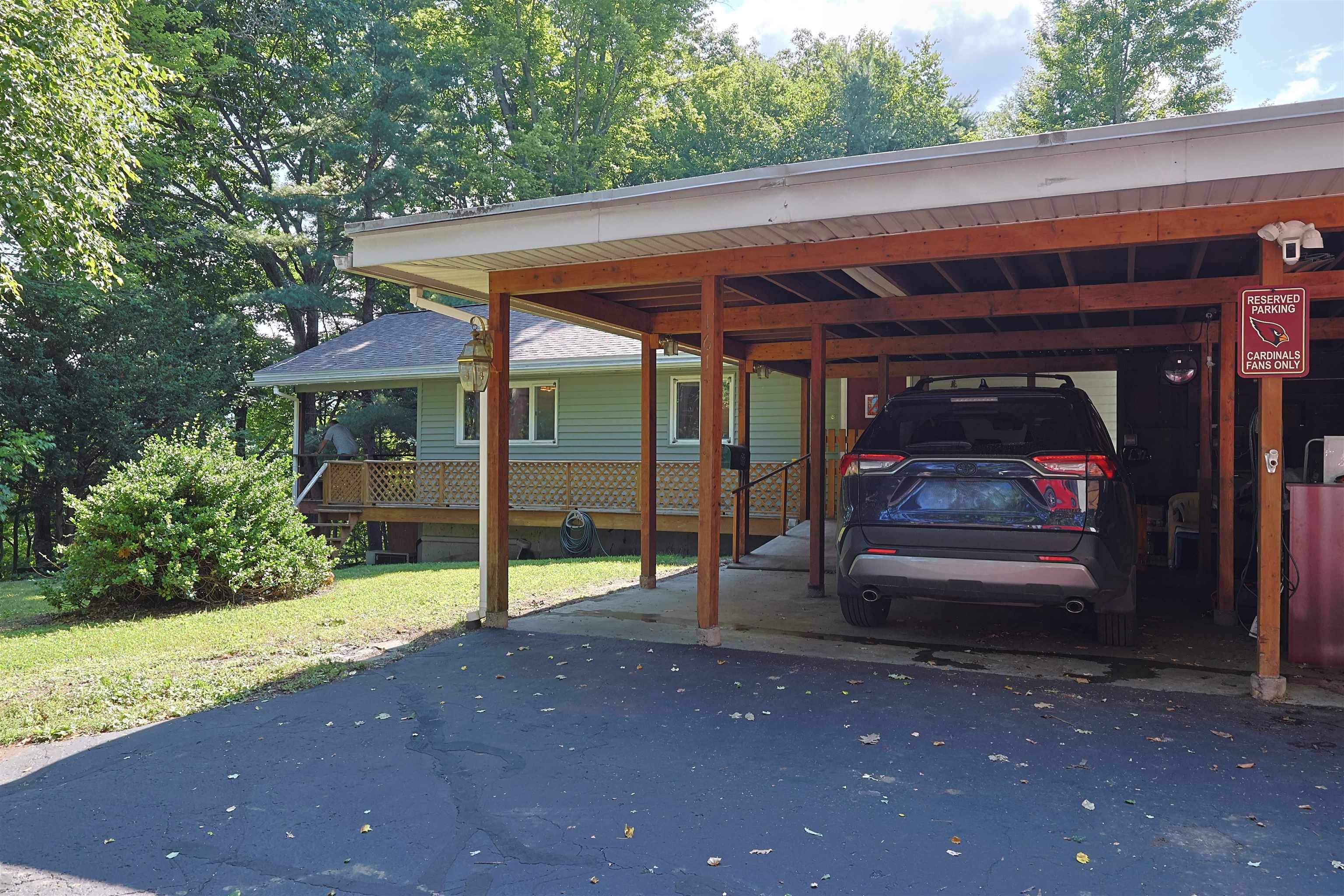 161 Chellis Street photo 6