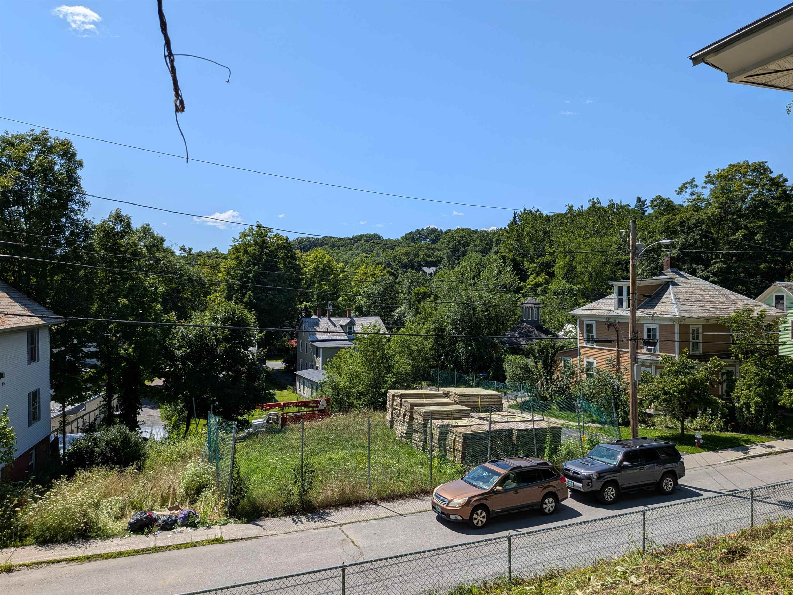 207 Elliot Street photo 7