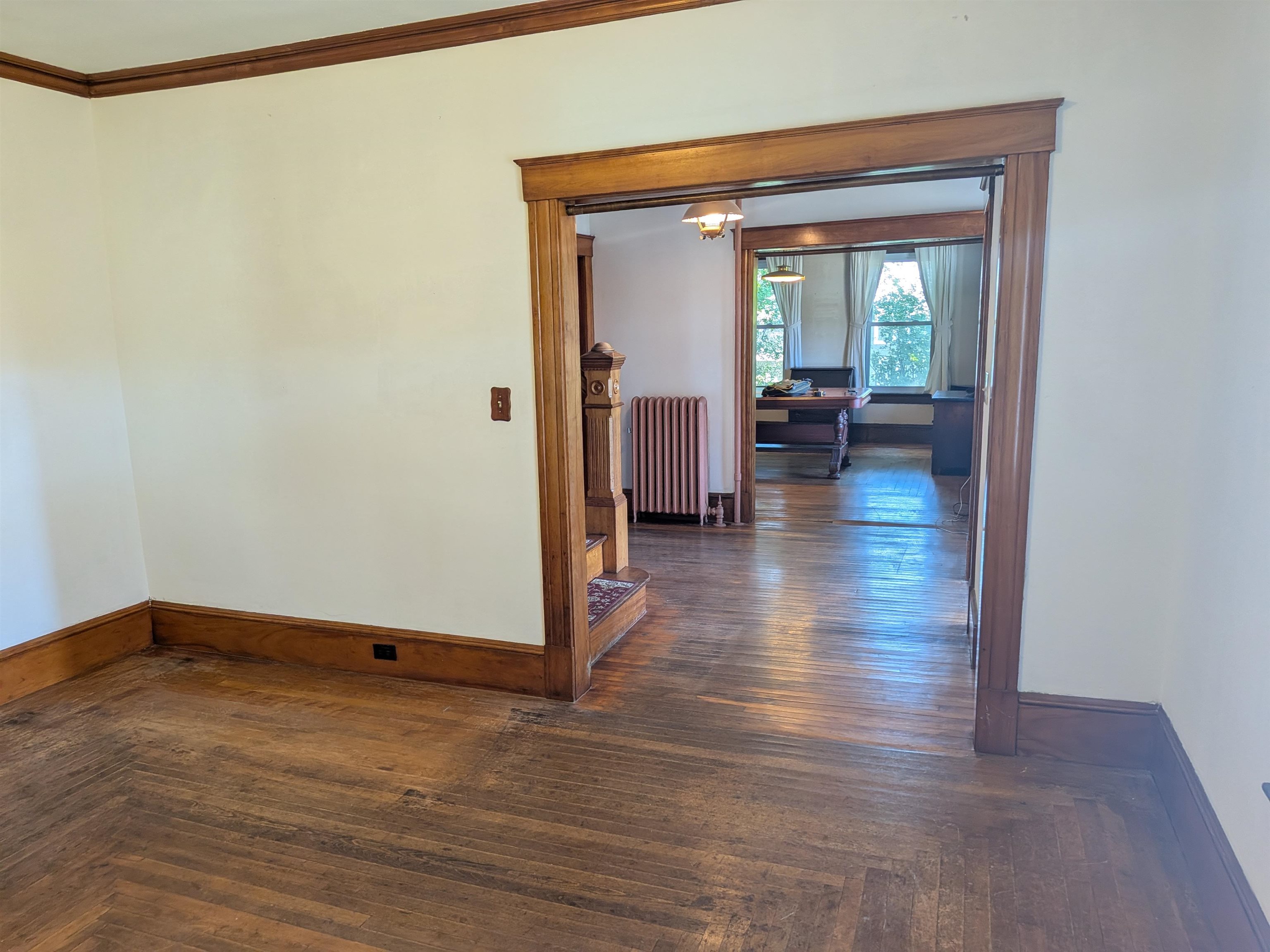 207 Elliot Street photo 9
