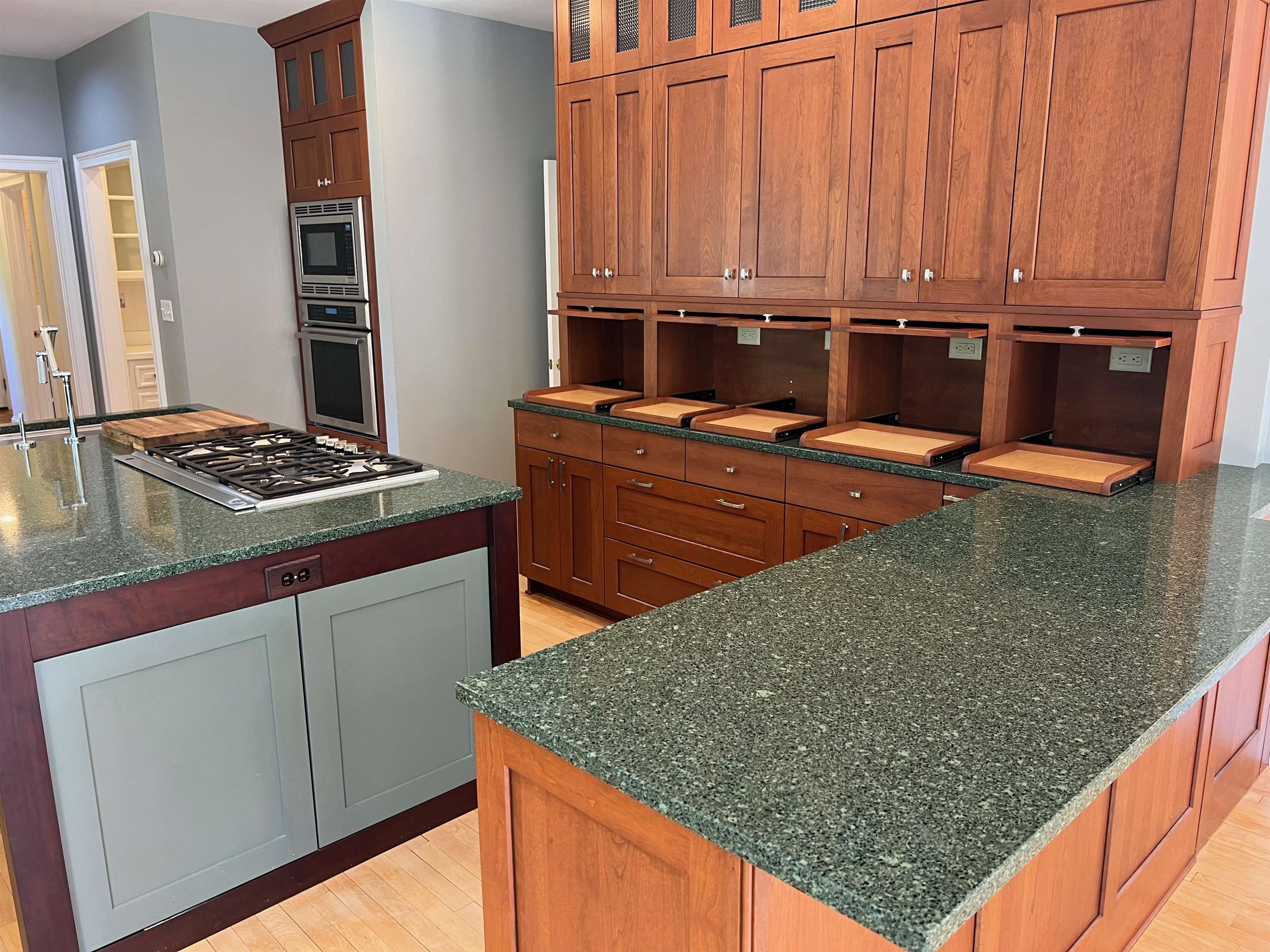 601 Riverbend Drive photo 13