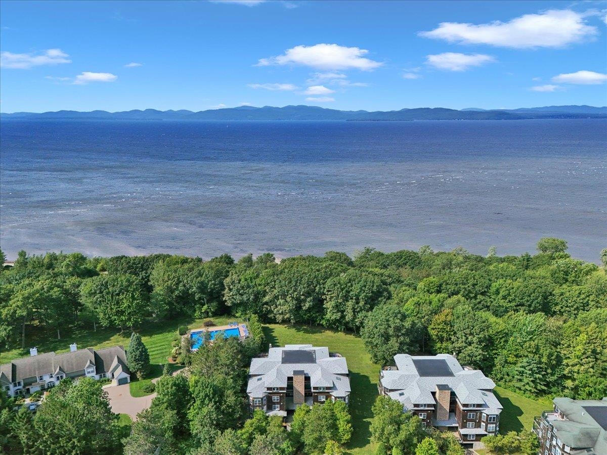 3 Claire Pointe Road photo 2