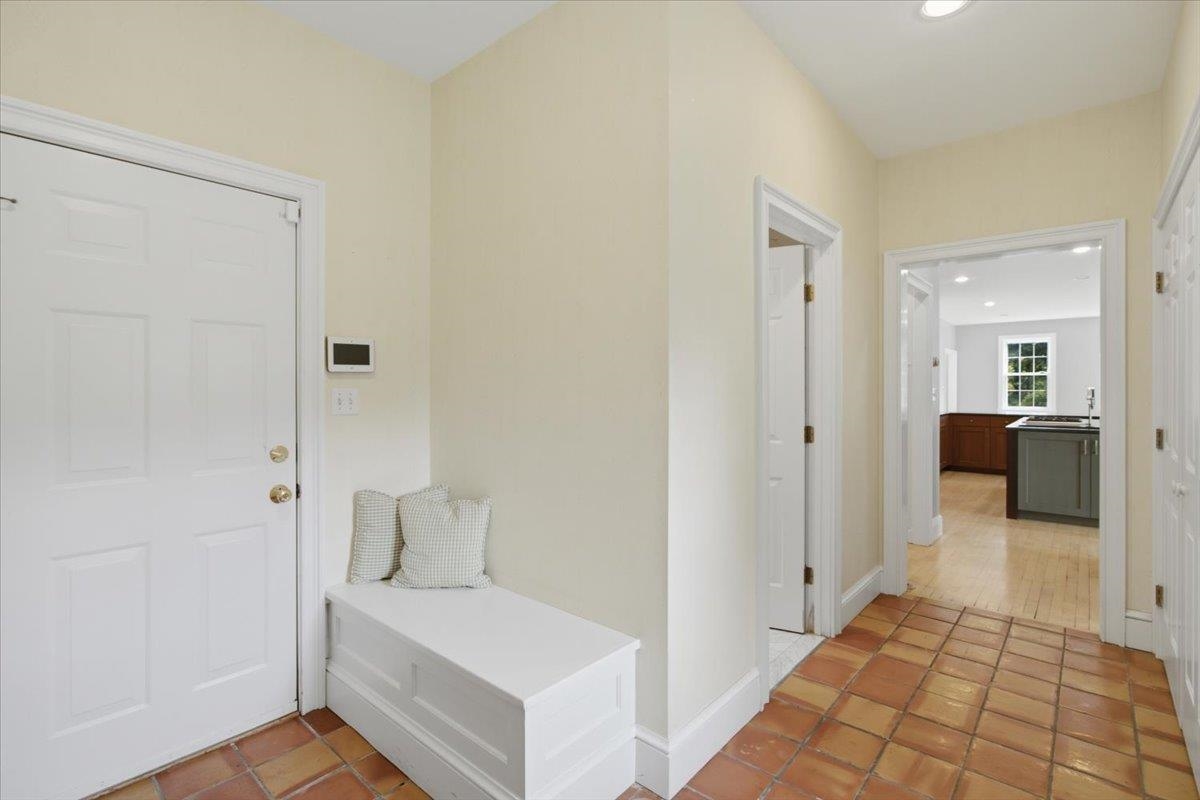 601 Riverbend Drive photo 20