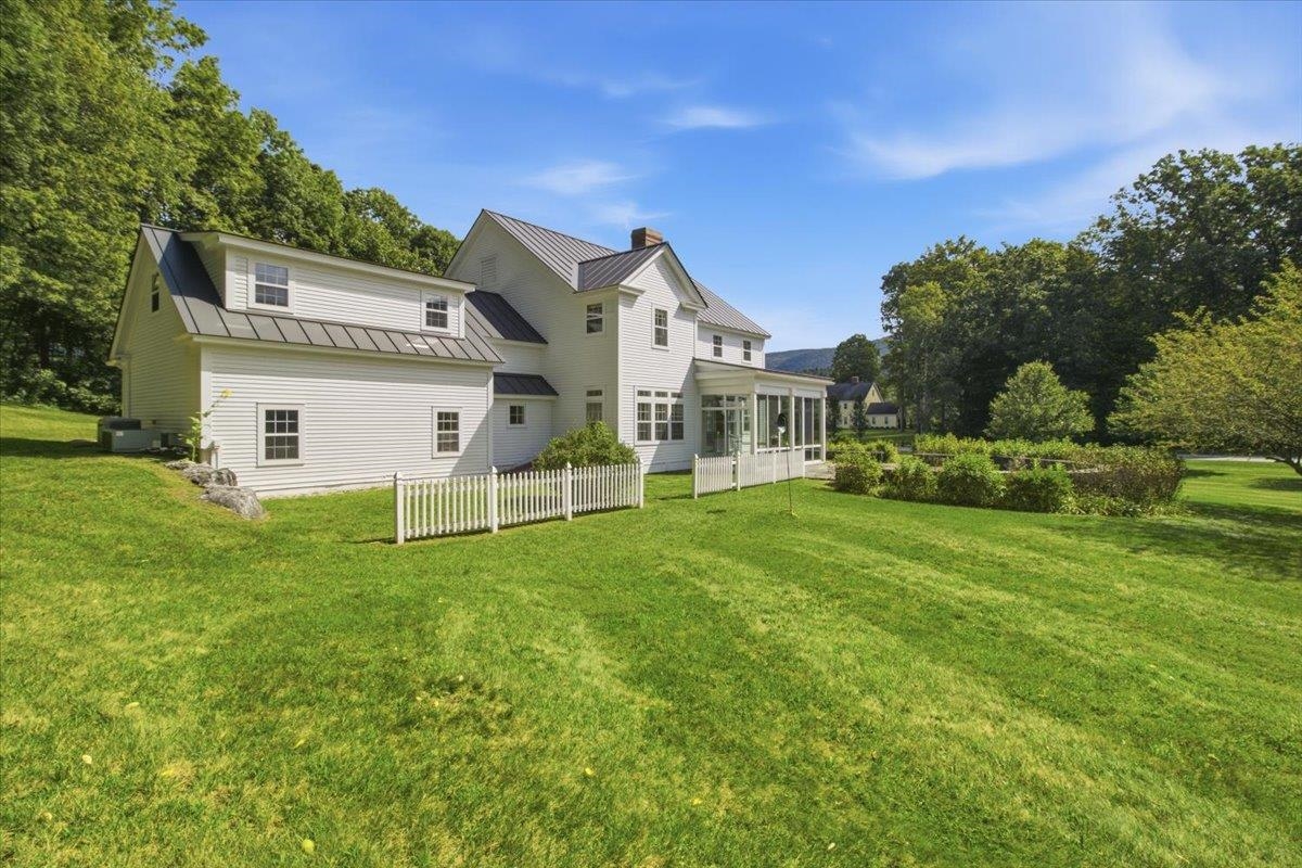 601 Riverbend Drive photo 47