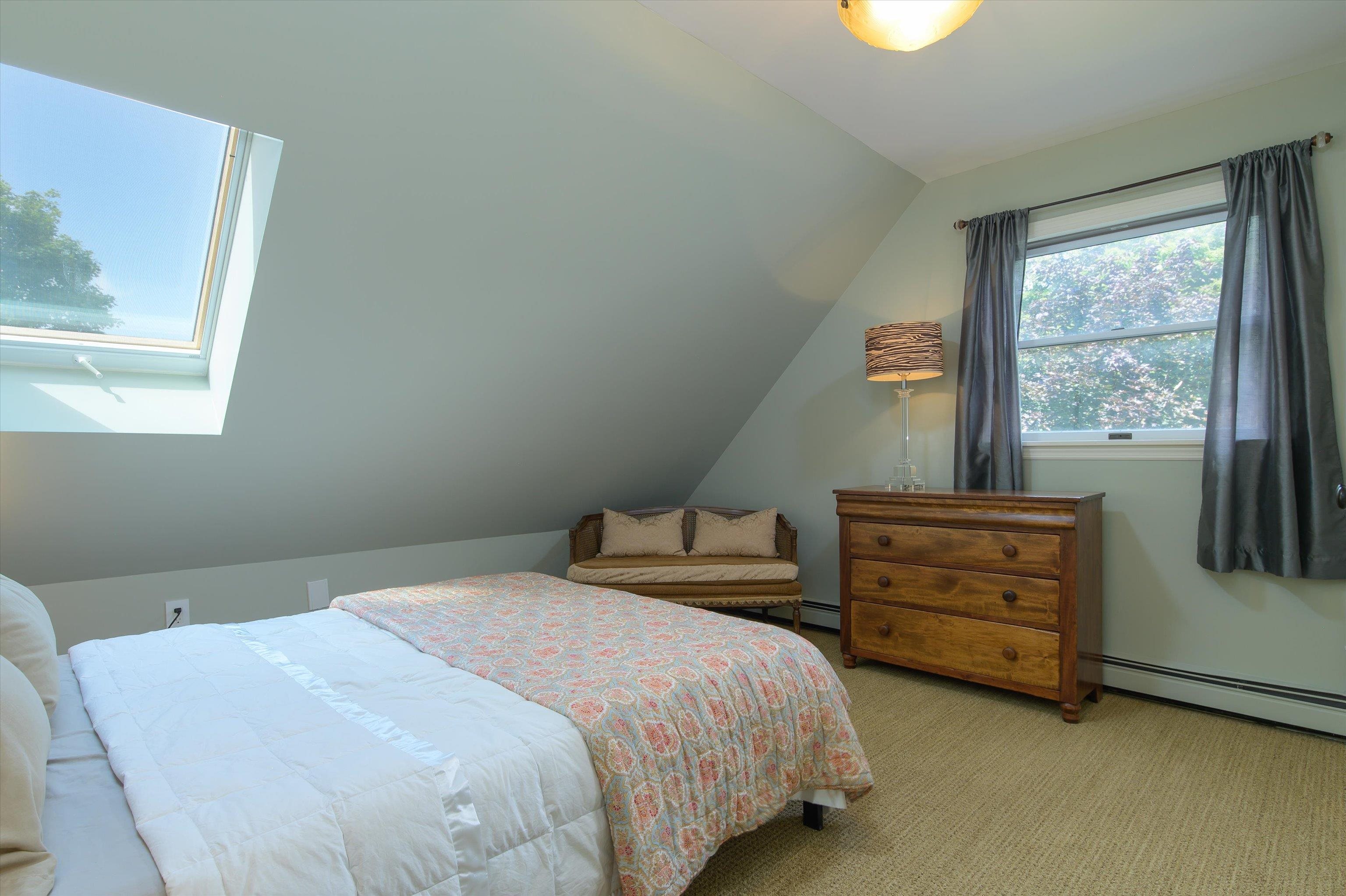 430 Fenn Road photo 22