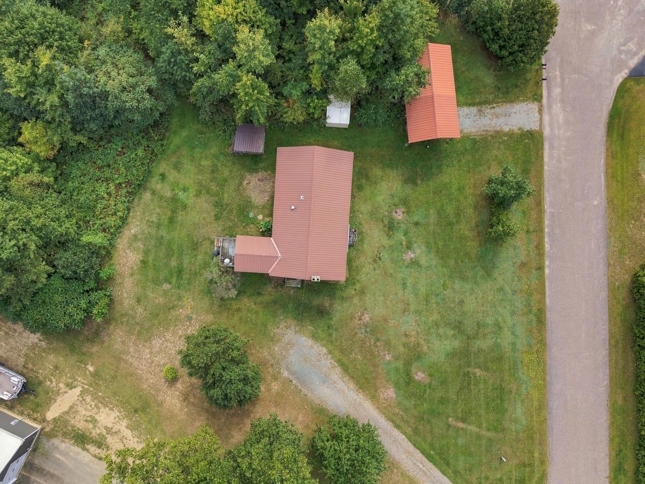 64 Hidden Meadow photo 42