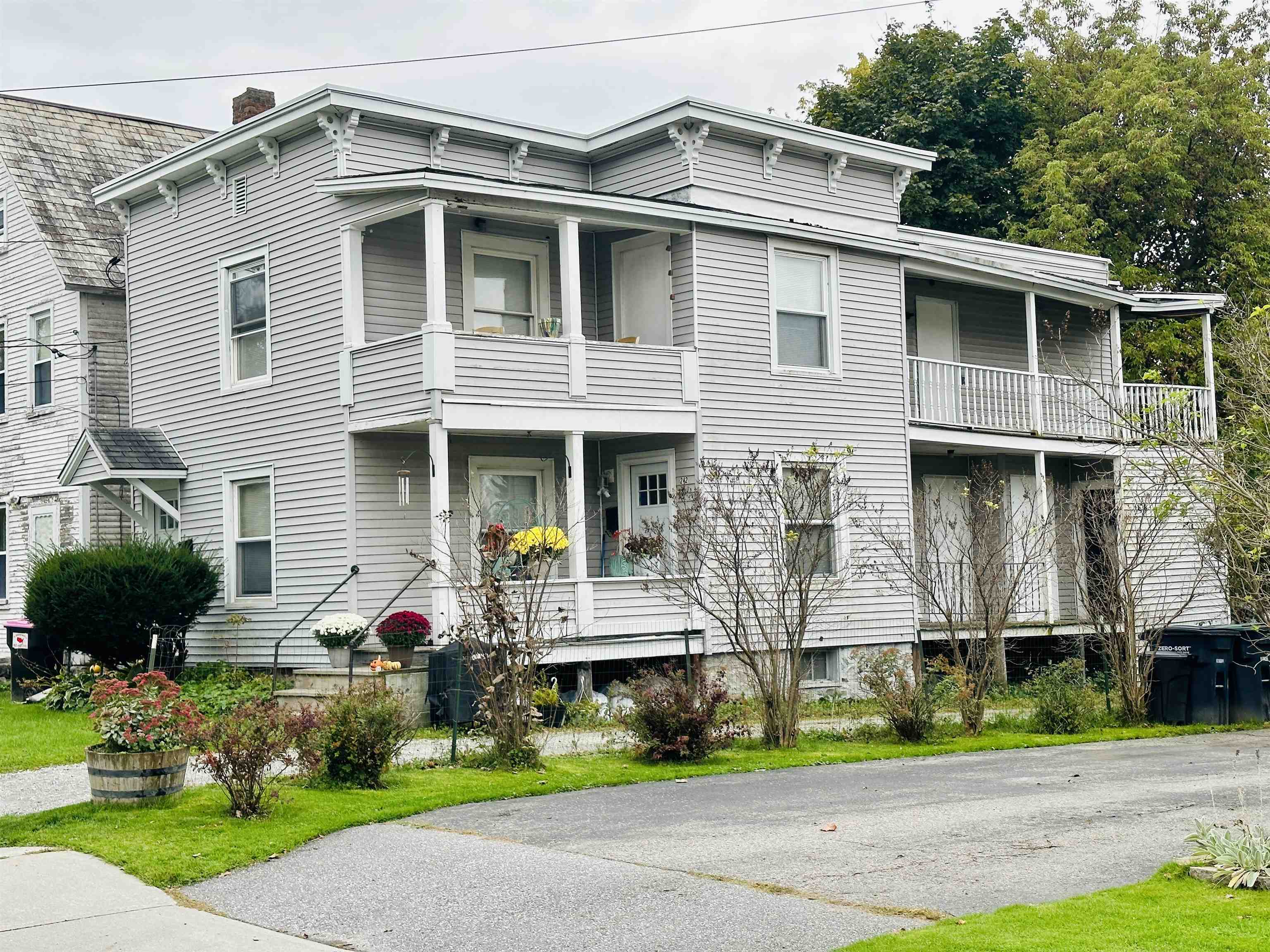 240 242 Bradford Street Bennington, VT 05201 MLS 4975573 Pall