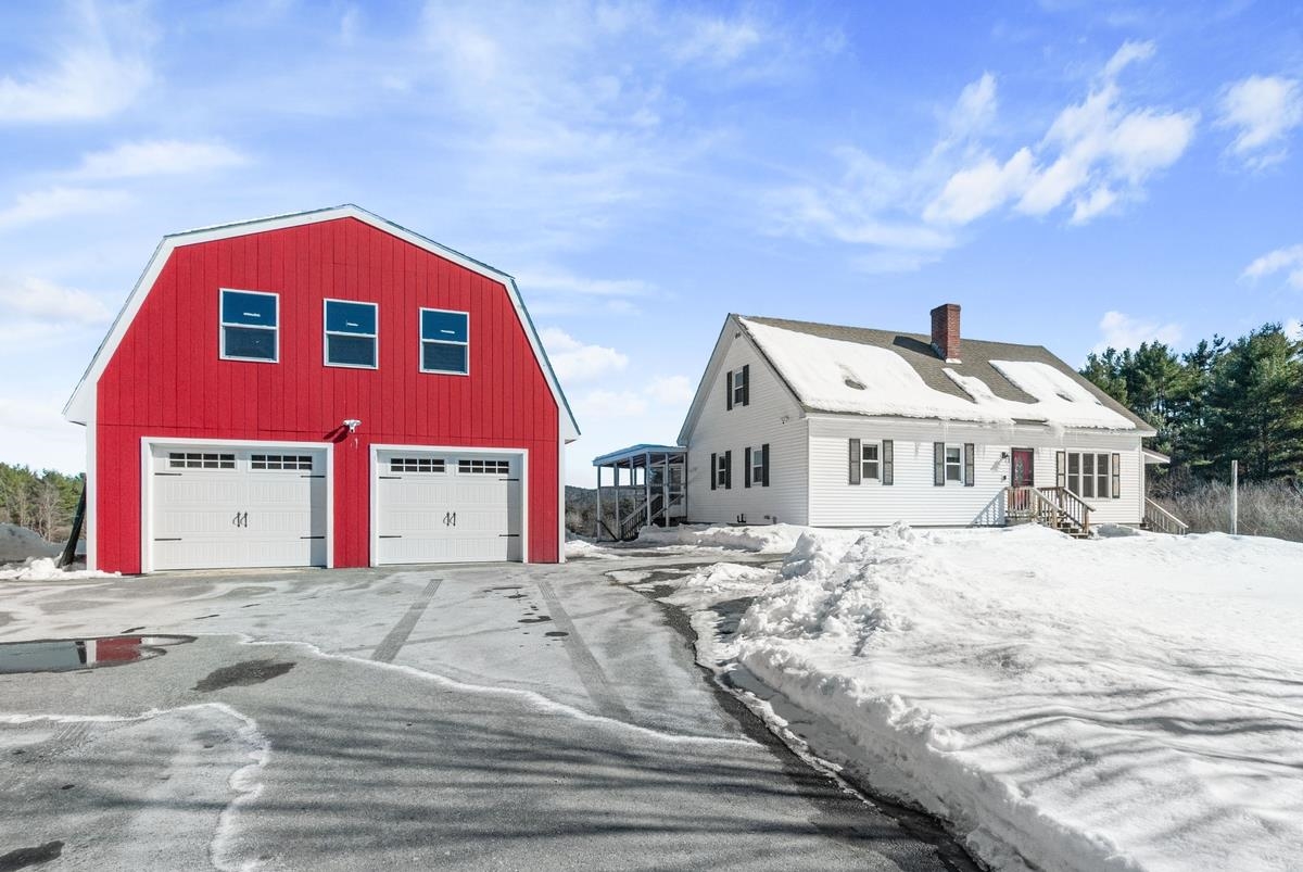 near 10 Vermont Drive Hartford, VT 05001 Property 3