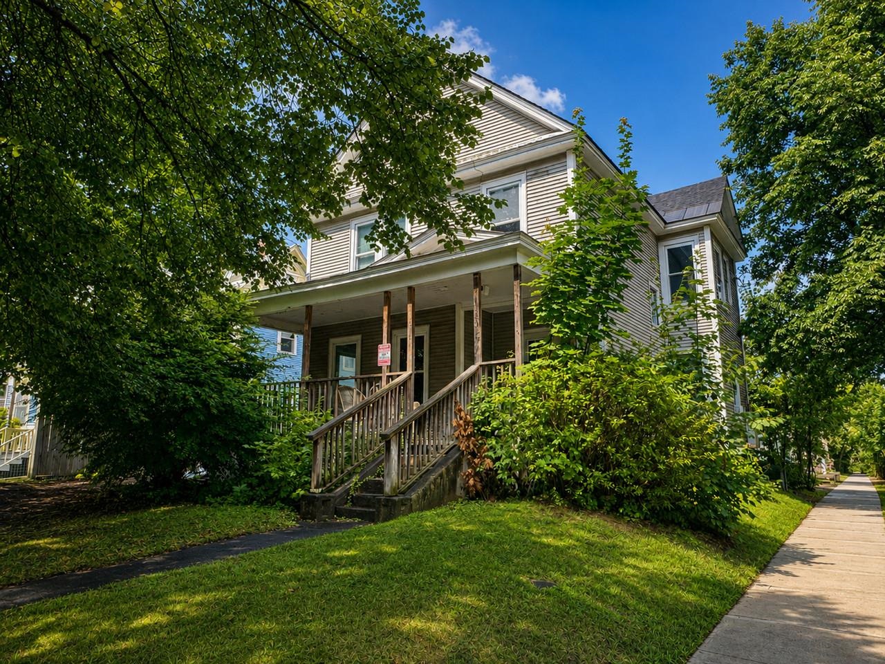 100 Buell Street photo 1