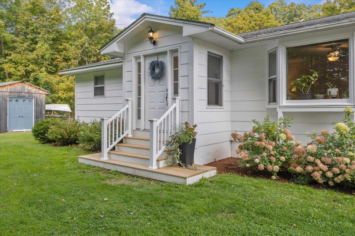 147 Browns Trace photo 1