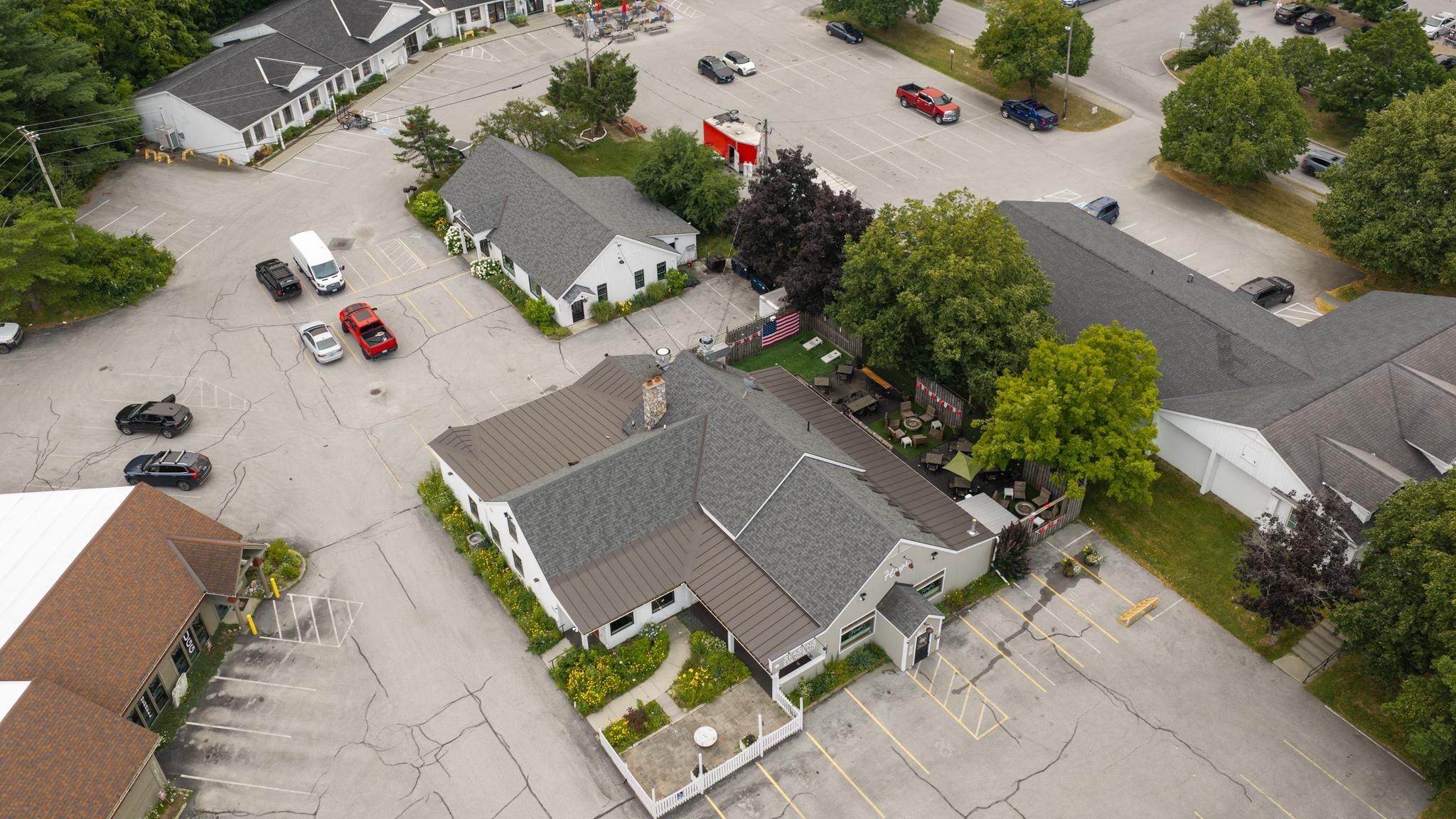 4566 Main Street photo 2
