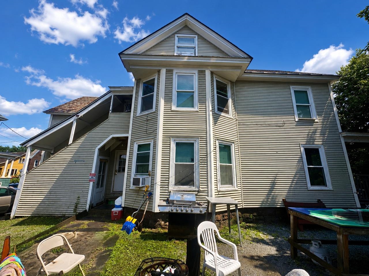 100 Buell Street photo 2